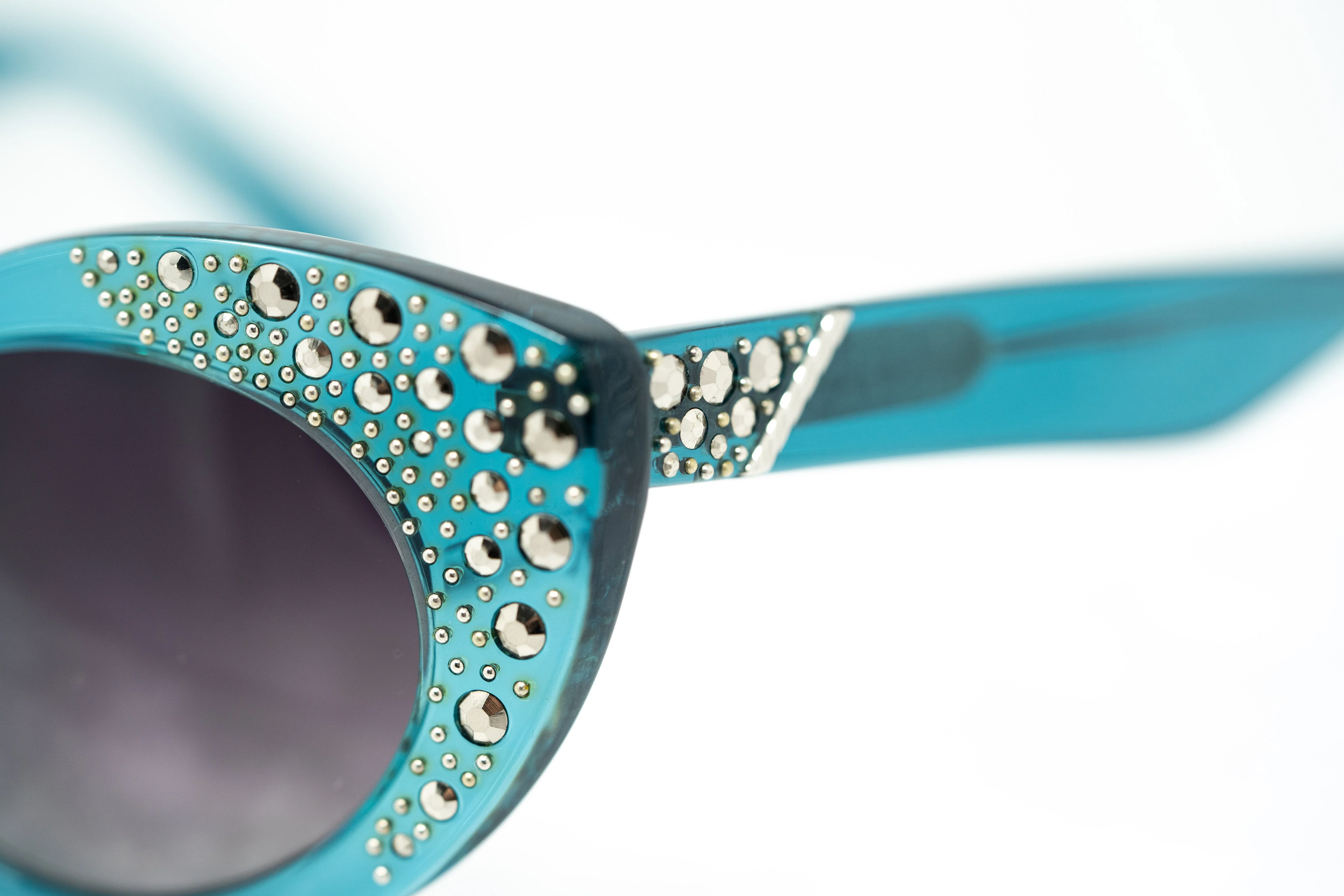 Agent Provocateur Sunglasses Cat Eye Blue and Grey - Image 9