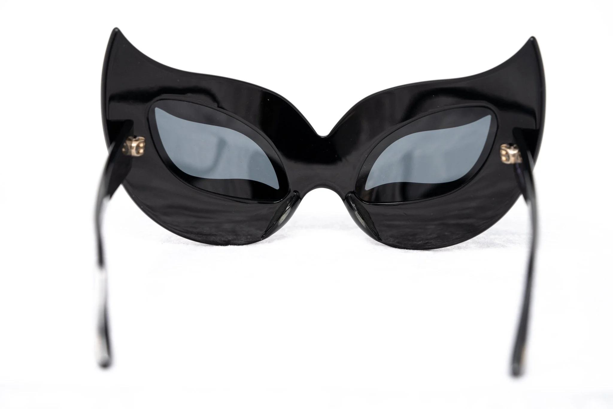 Agent Provocateur Sunglasses Special Black with Gold and Grey - Image 6