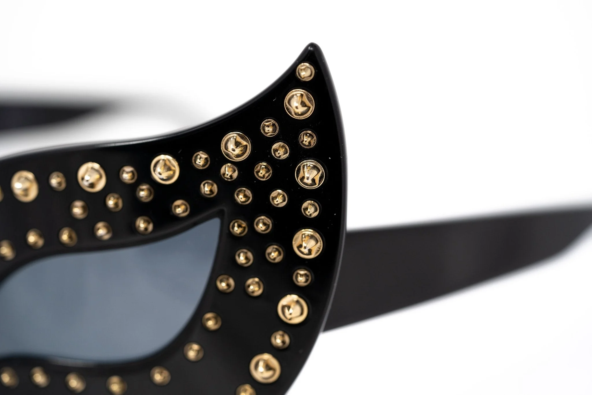 Agent Provocateur Sunglasses Special Black with Gold and Grey - Image 9