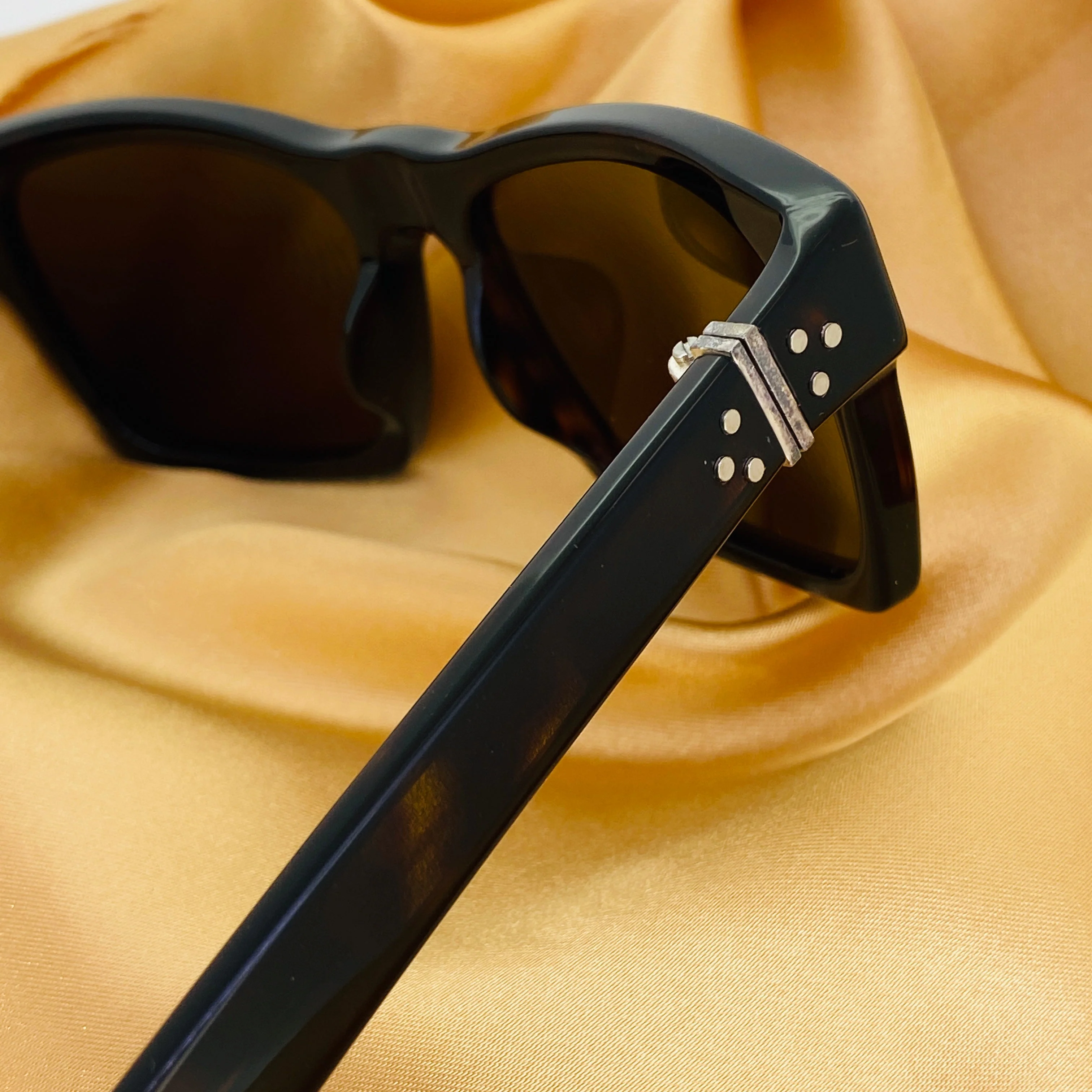 Ann Demeulemeester Sunglasses D-Frame Tortoise Shell and Brown - Image 7