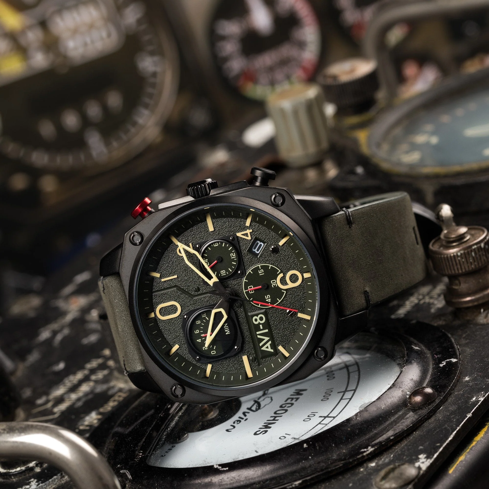 AVI-8 Hawker Hunter Retrograde Men's Green Black Watch - Image 2