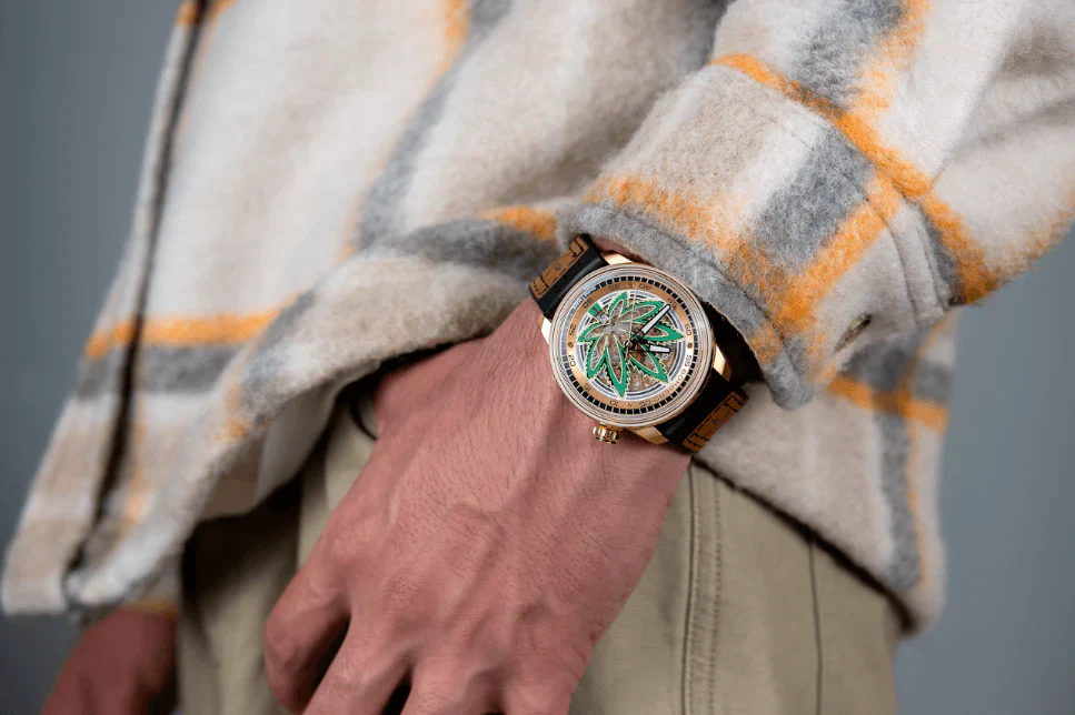 Bomberg CBD Golden Limited Edition BB-01 Automatic Men's Watch - Image 6