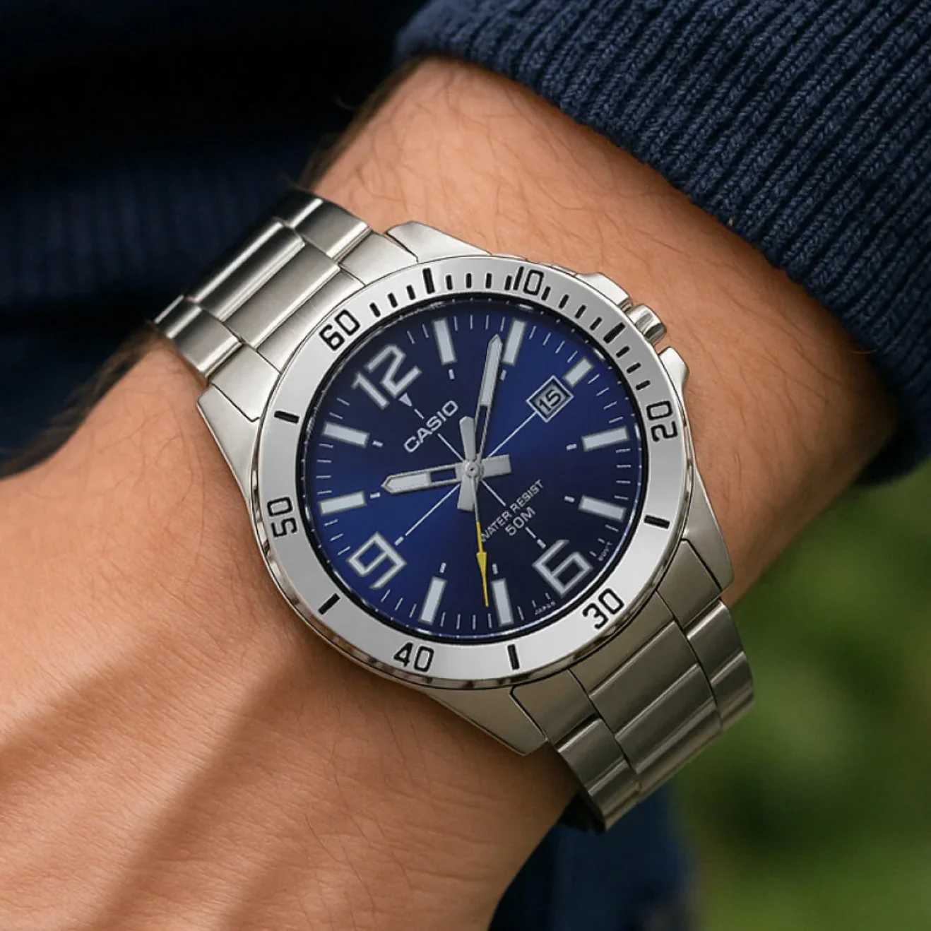 Casio Enticer Link Bracelet Men's Blue Watch - Image 2
