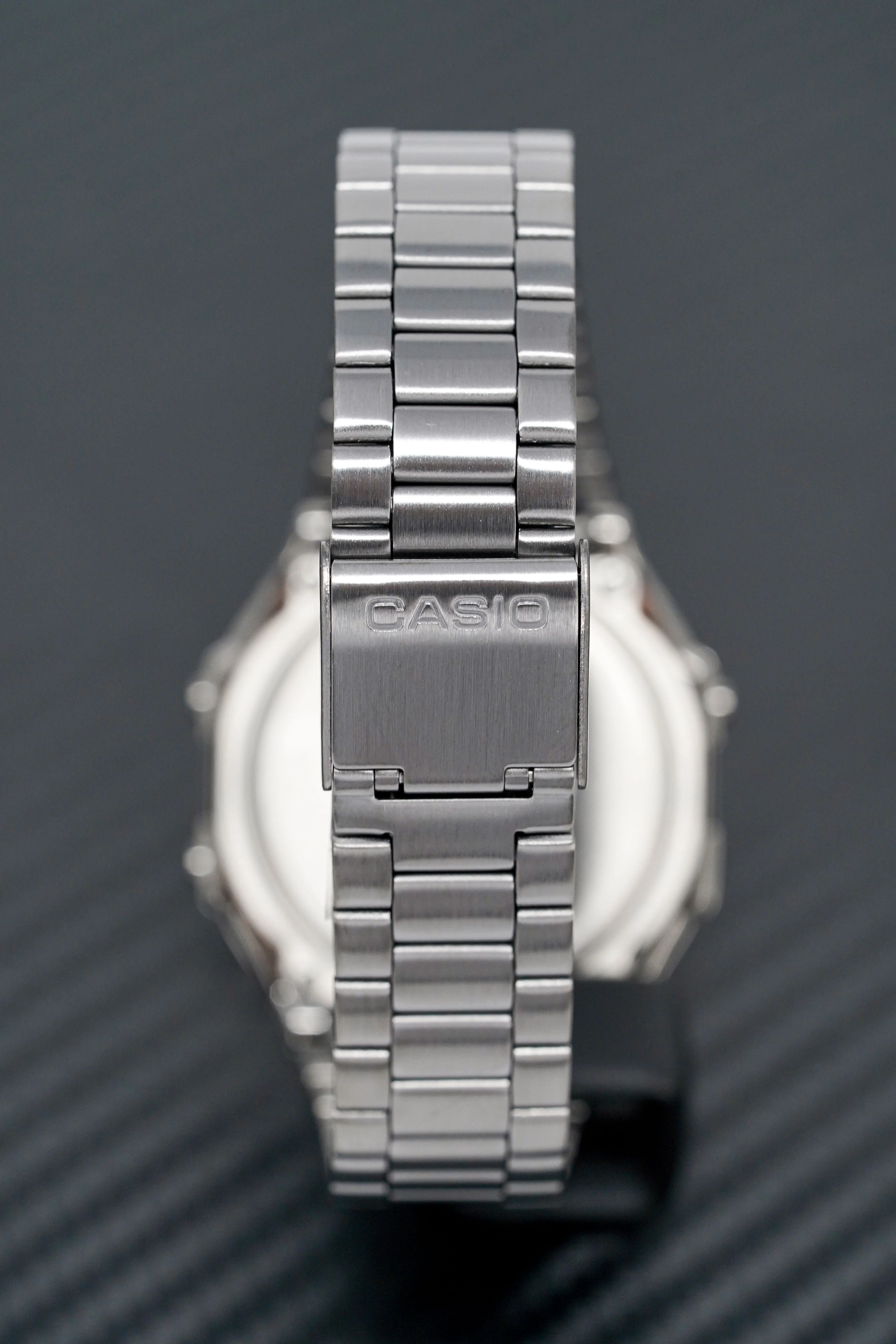 Casio Watch Digital Vintage Pink/Blue - Image 4