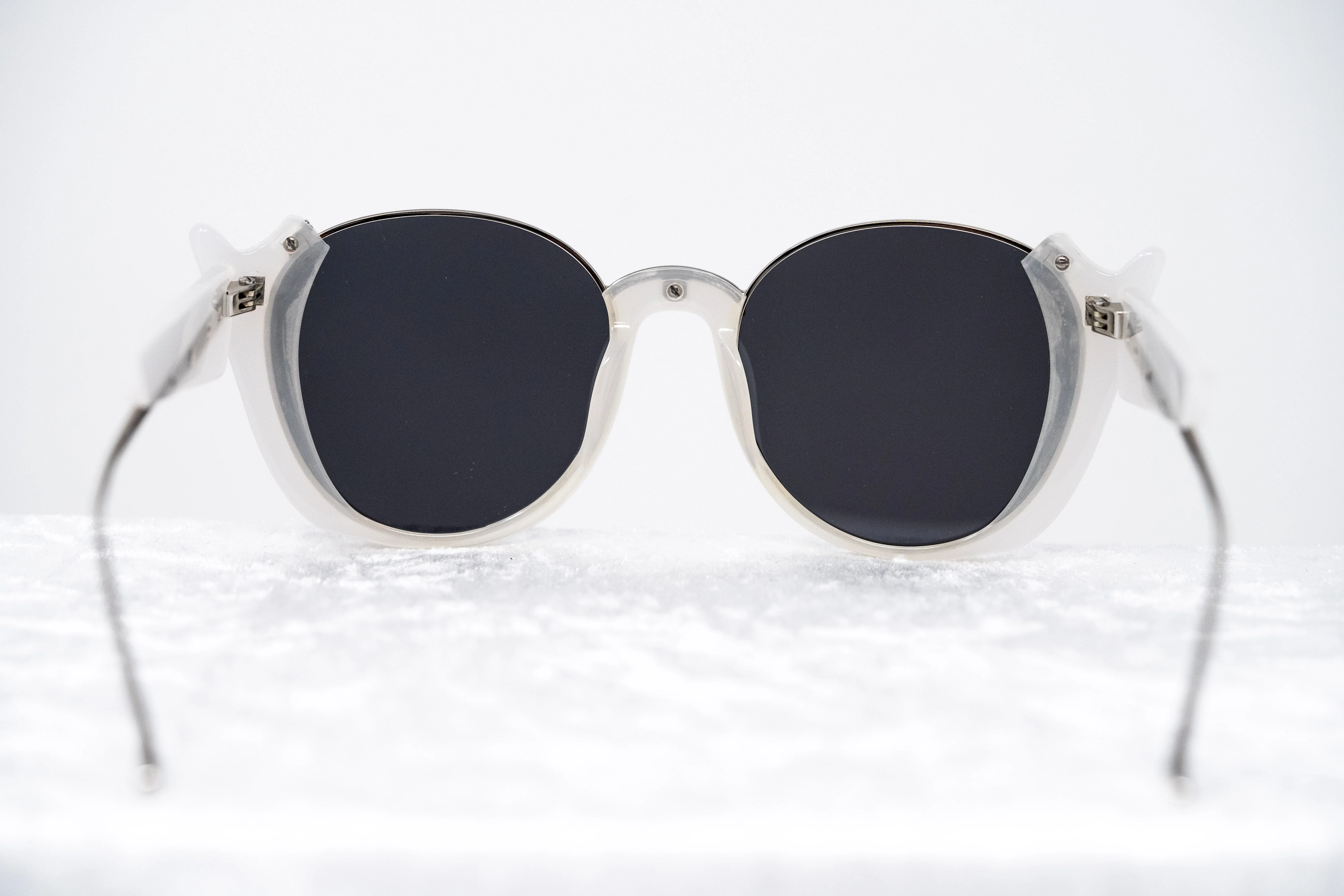 Prabal Gurung Sunglasses Round White Silver and Grey - Image 6