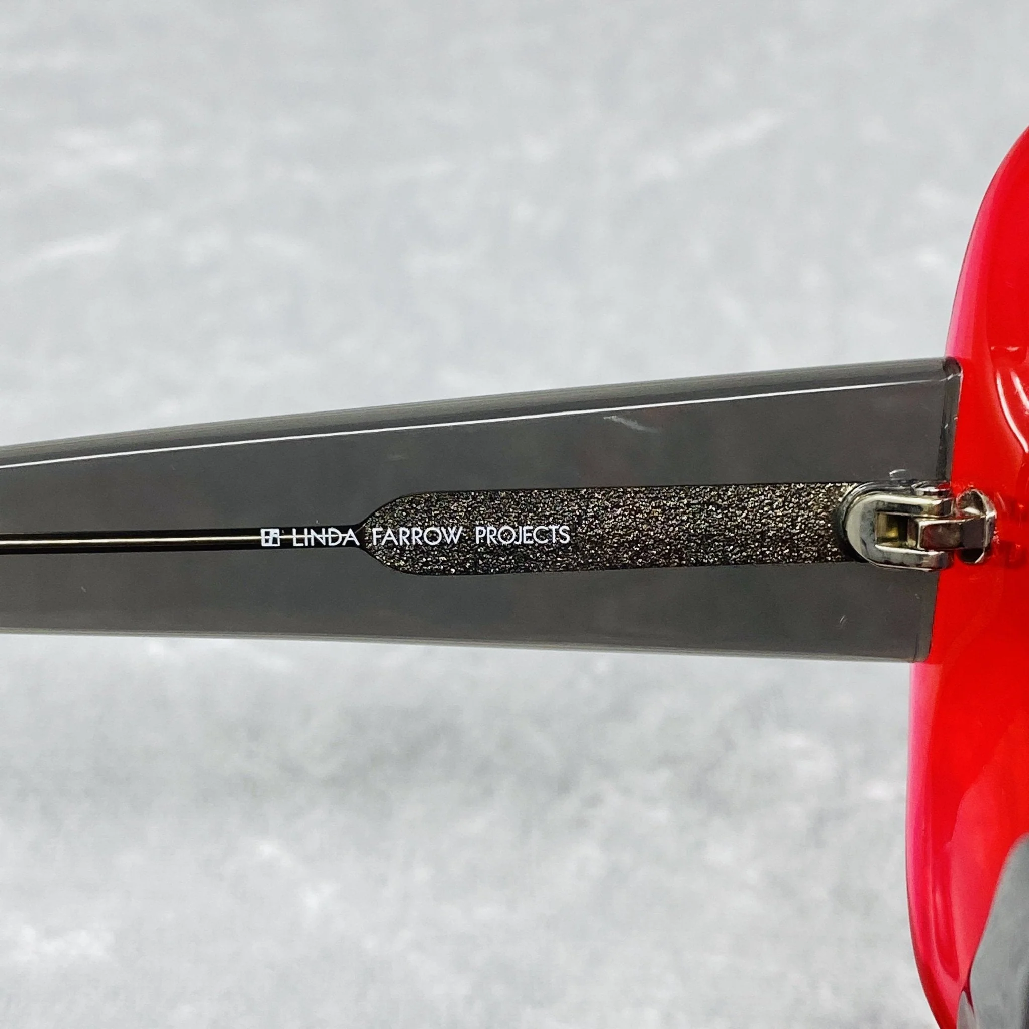 Rue De Mail Sunglasses Oversized Red and Grey - Image 5