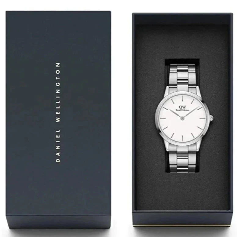 Daniel Wellington Iconic Link Men's Silver Watch - Image 5
