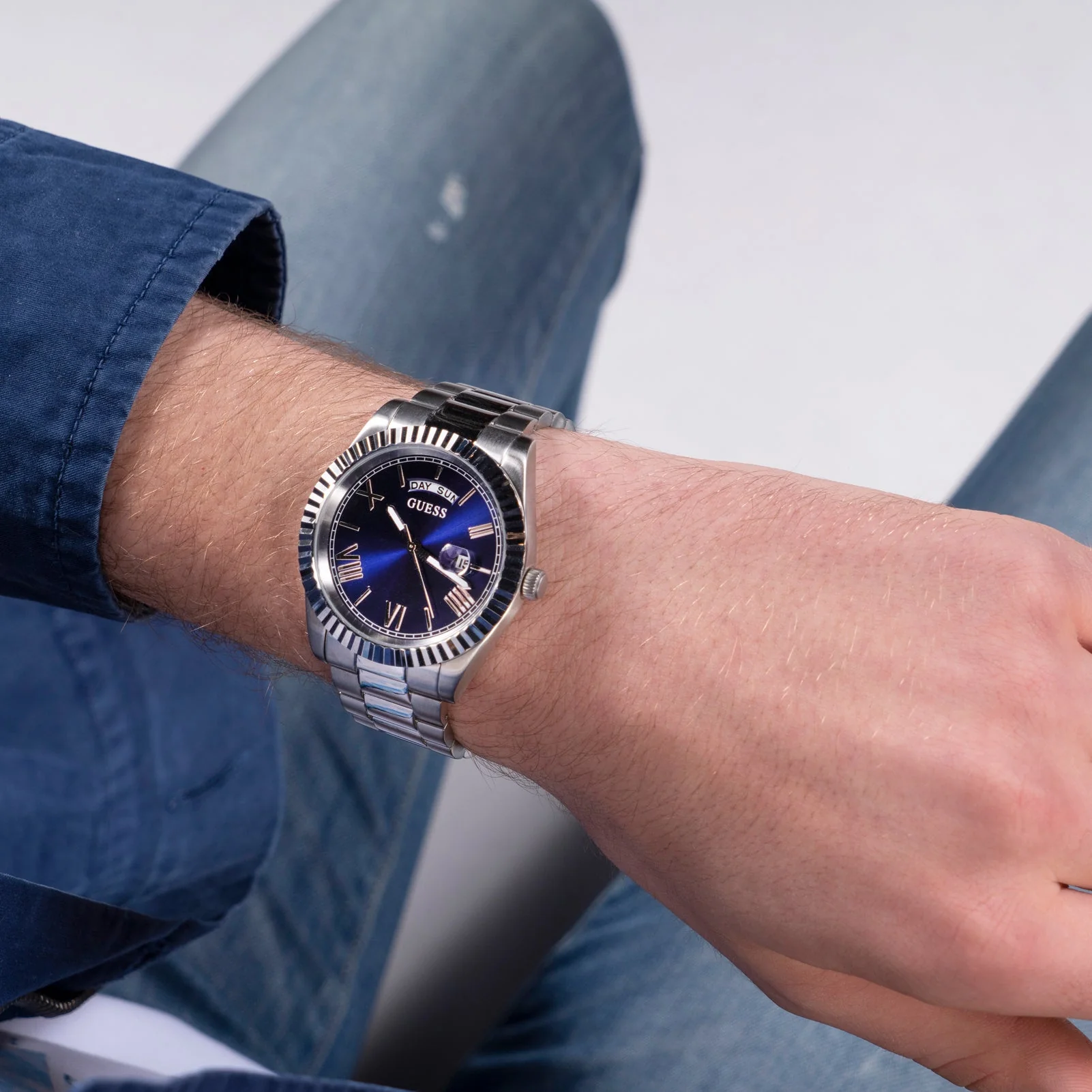 Guess Men's Connoisseur Blue Watch - Image 5