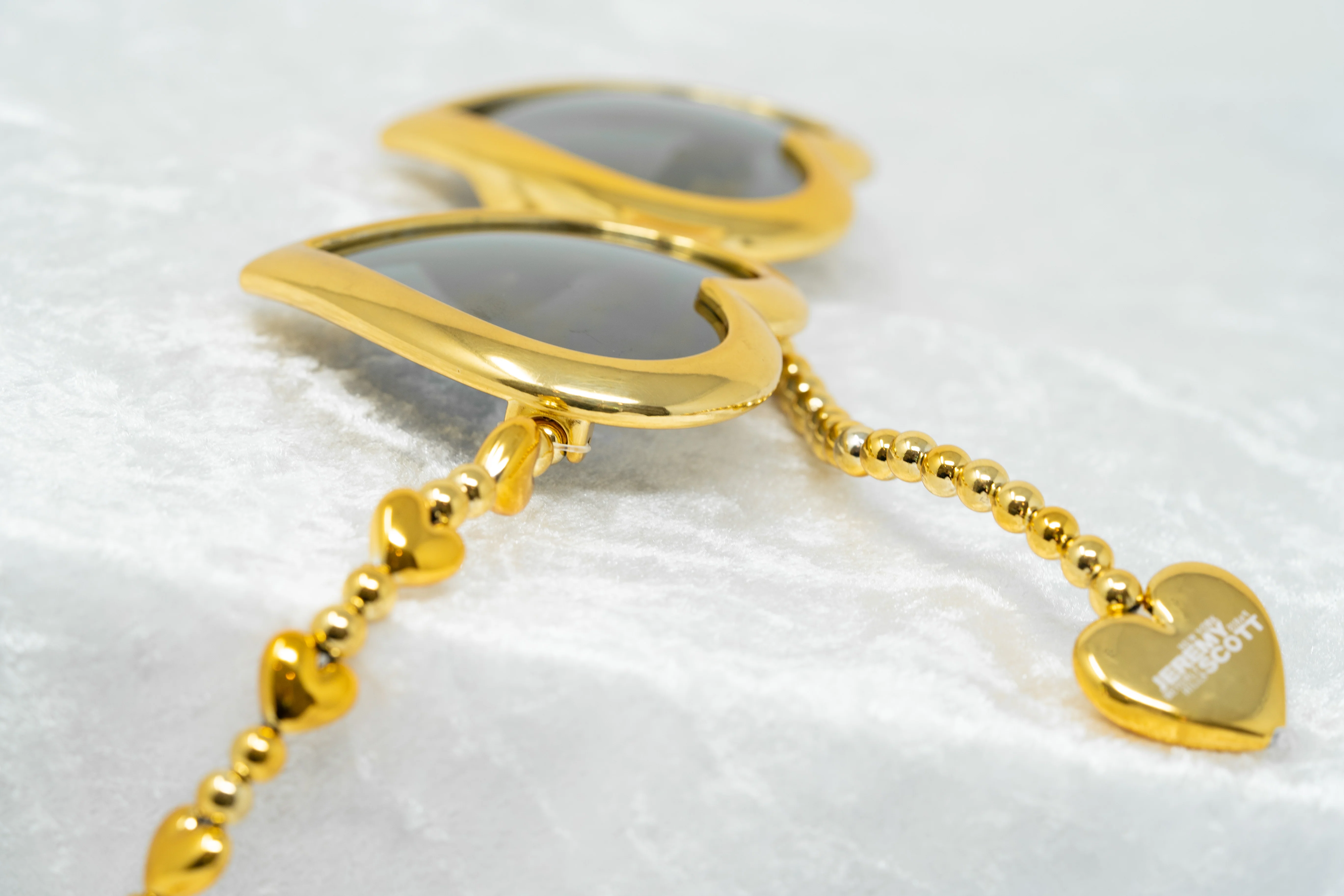 Jeremy Scott Ladies Heart Gold Sunglasses - Image 8