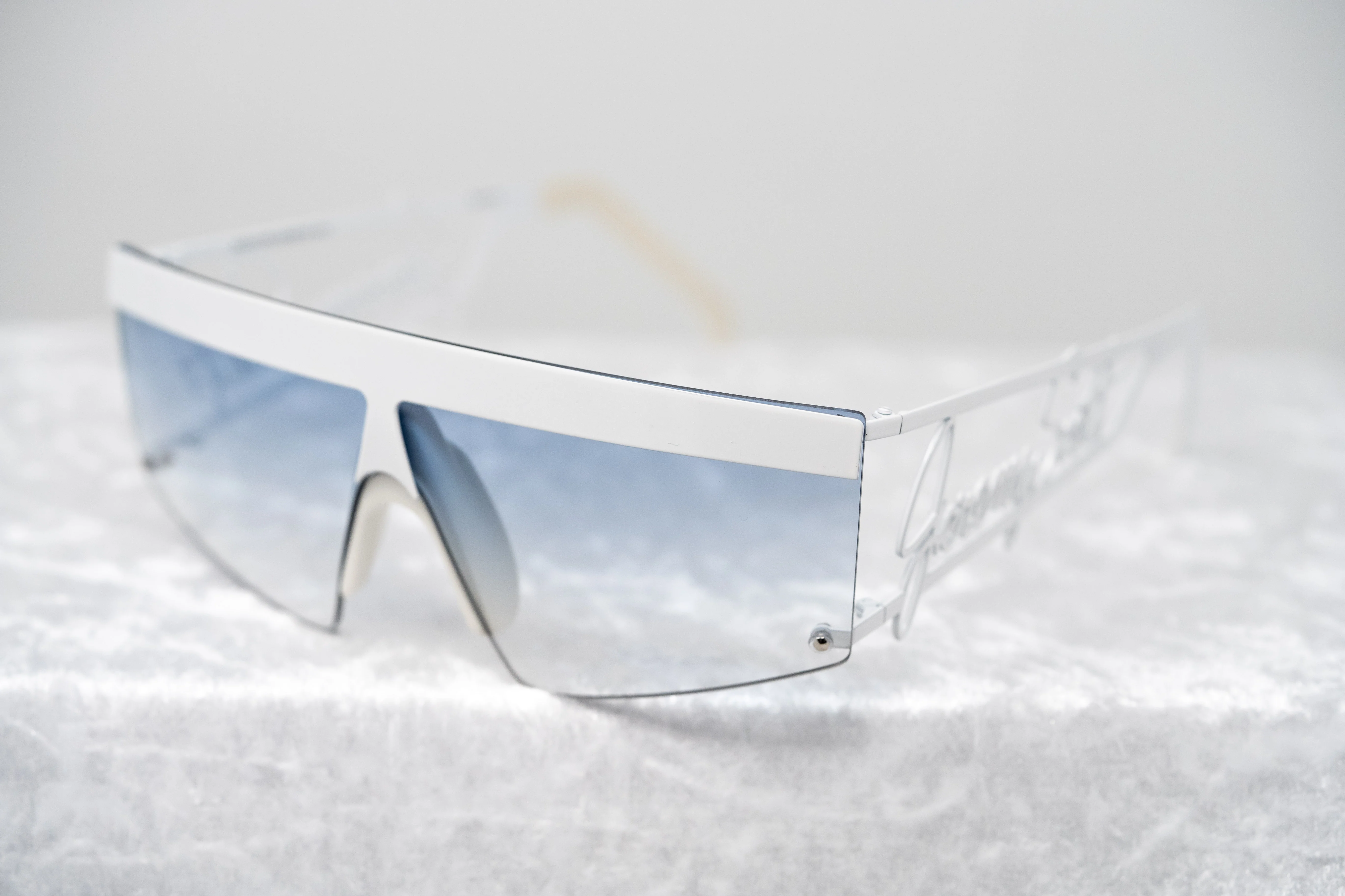 Jeremy Scott Unisex Rectangular White Grey Sunglasses - Image 4