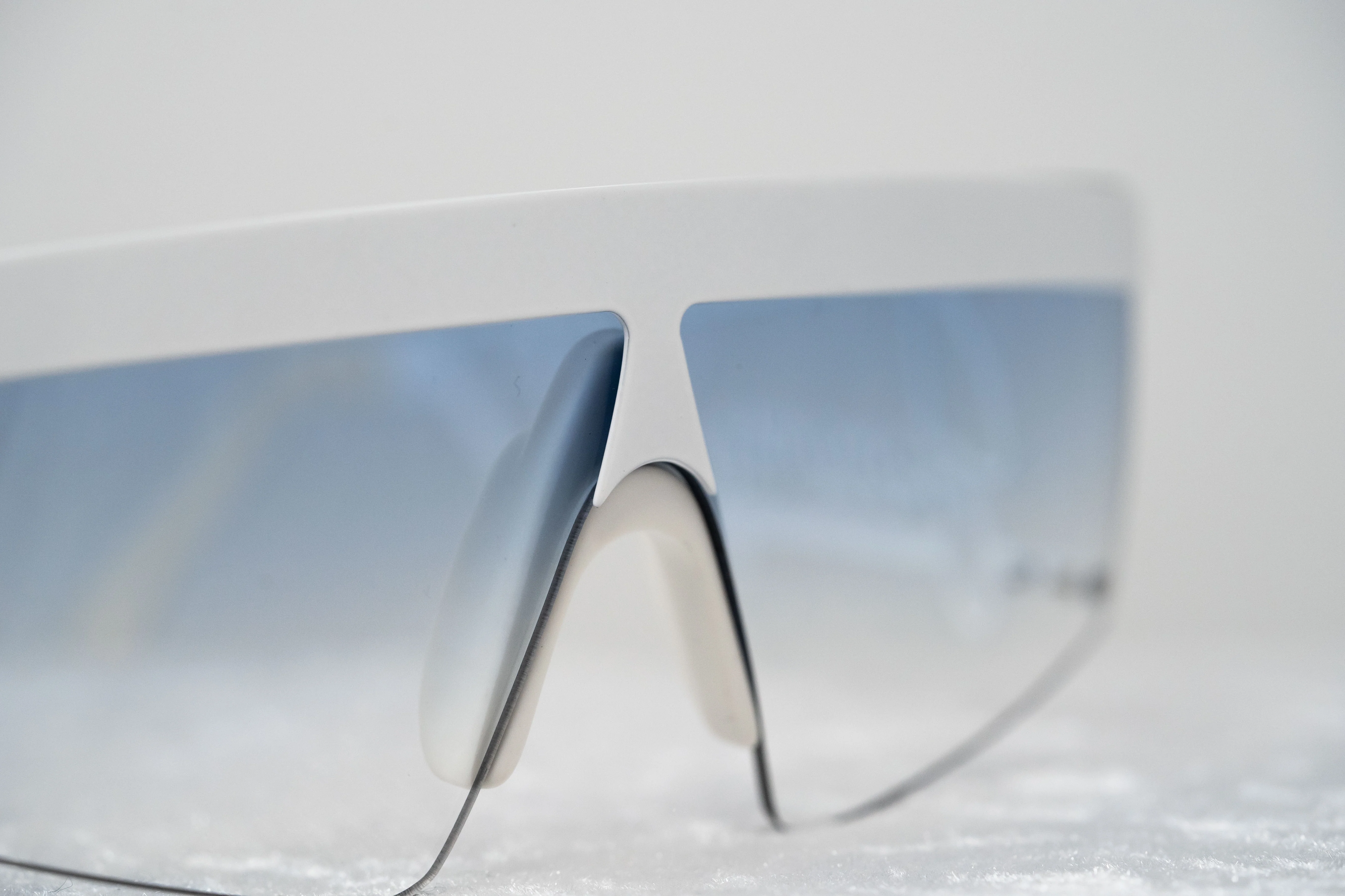 Jeremy Scott Unisex Rectangular White Grey Sunglasses - Image 7