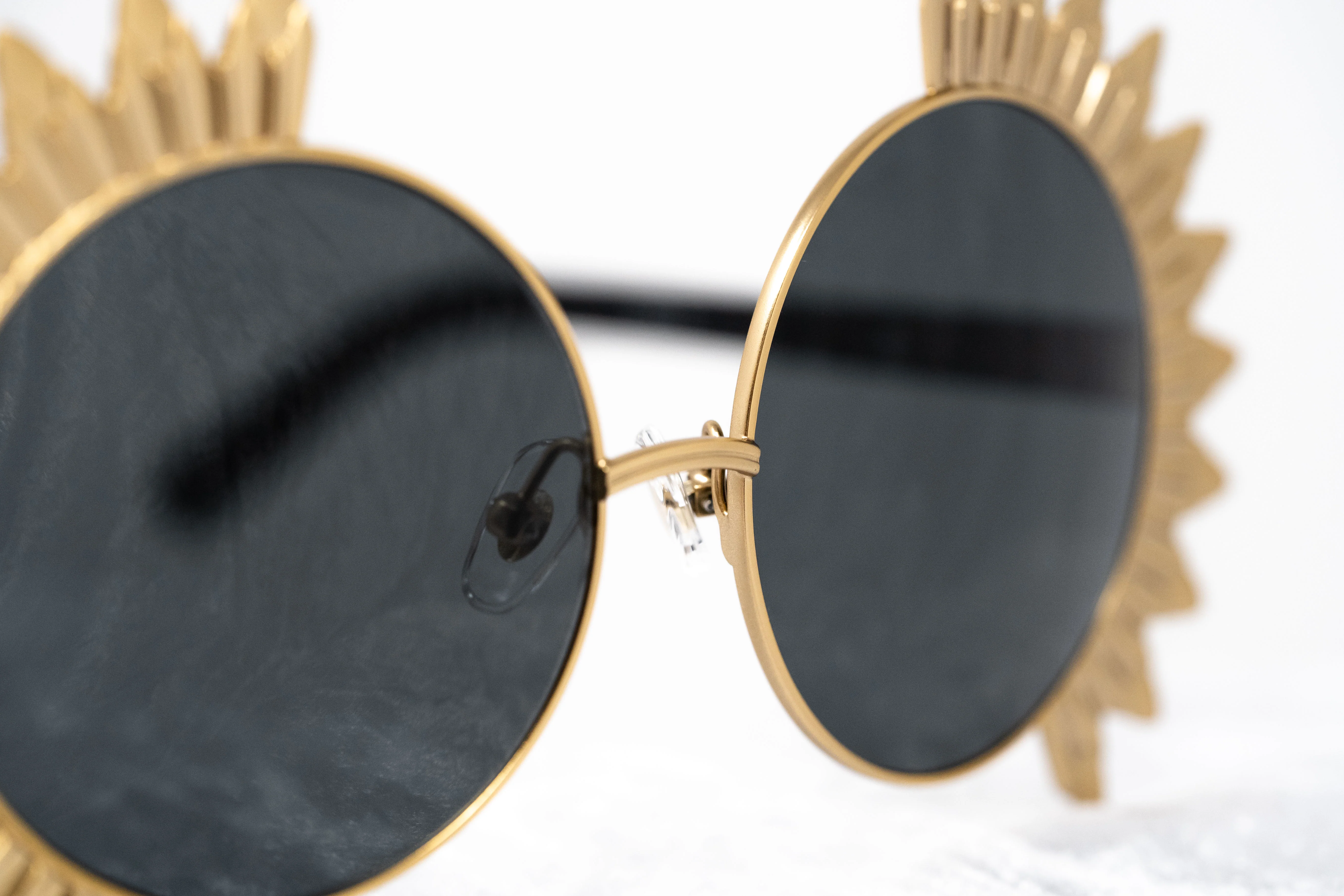 Khaleda And Fahad Ladies Special Grey Sunglasses - Image 4