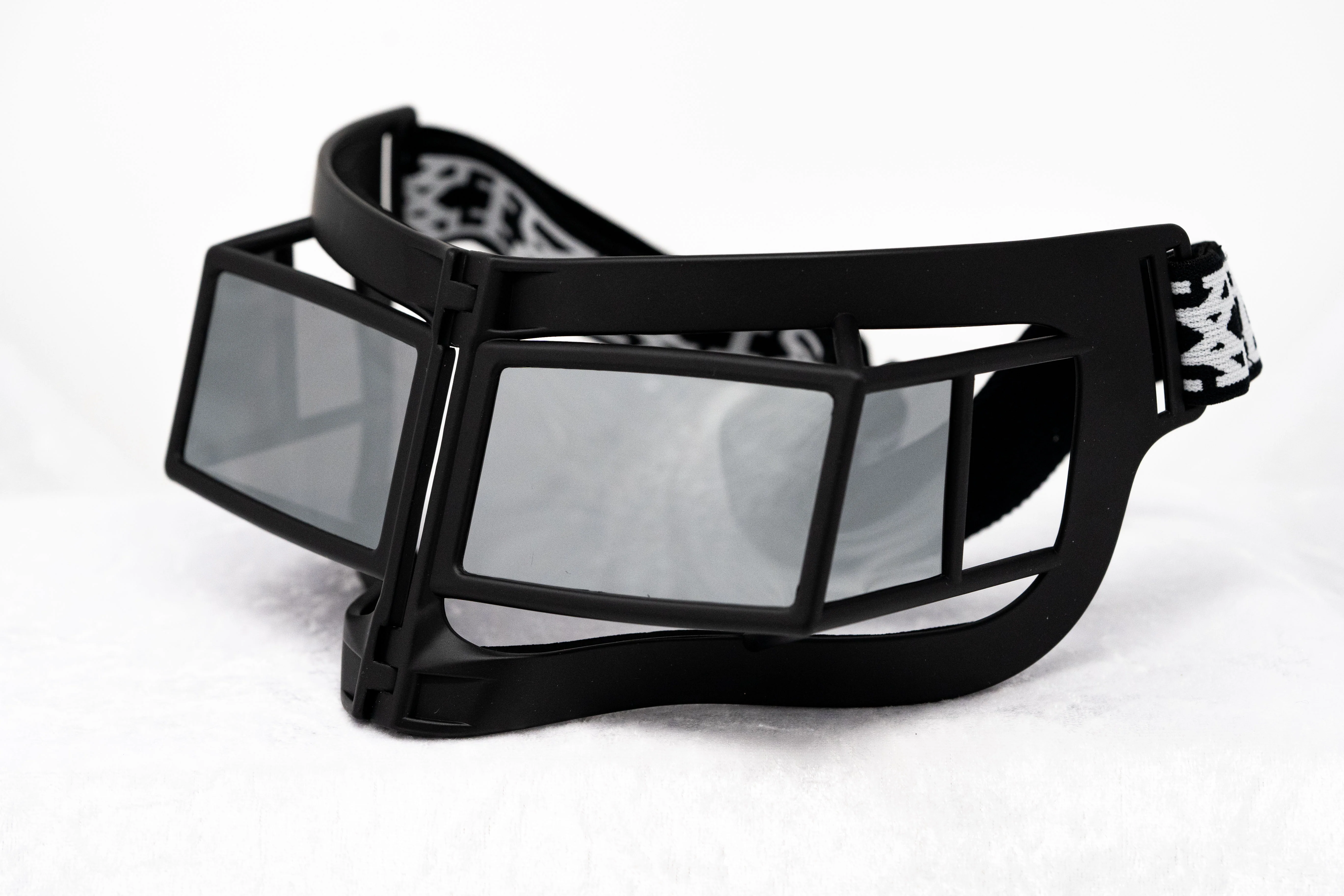 Kokon To Zai Unisex Special Silver Sunglasses - Image 2