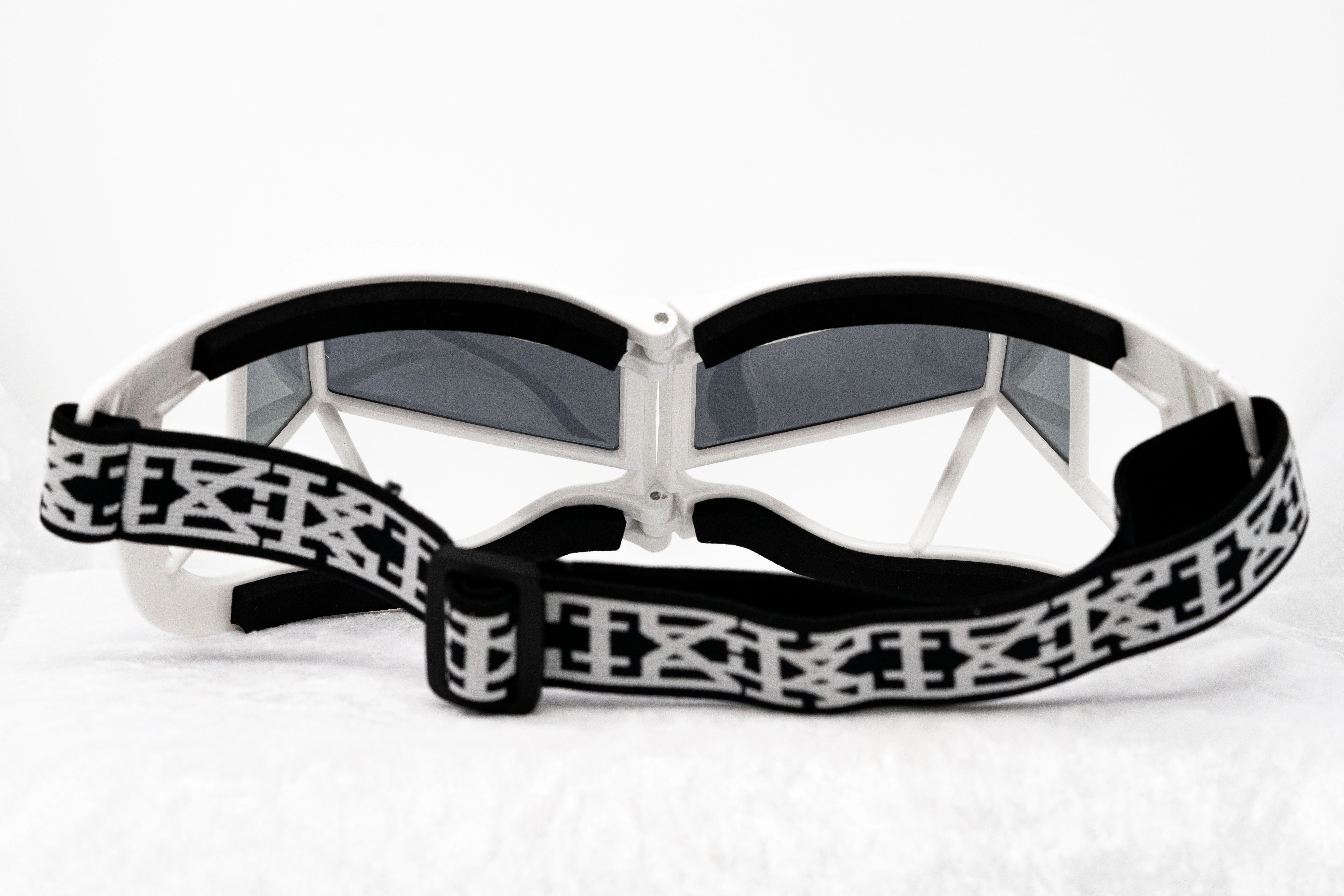 Kokon To Zai Unisex Special Grey Sunglasses - Image 9
