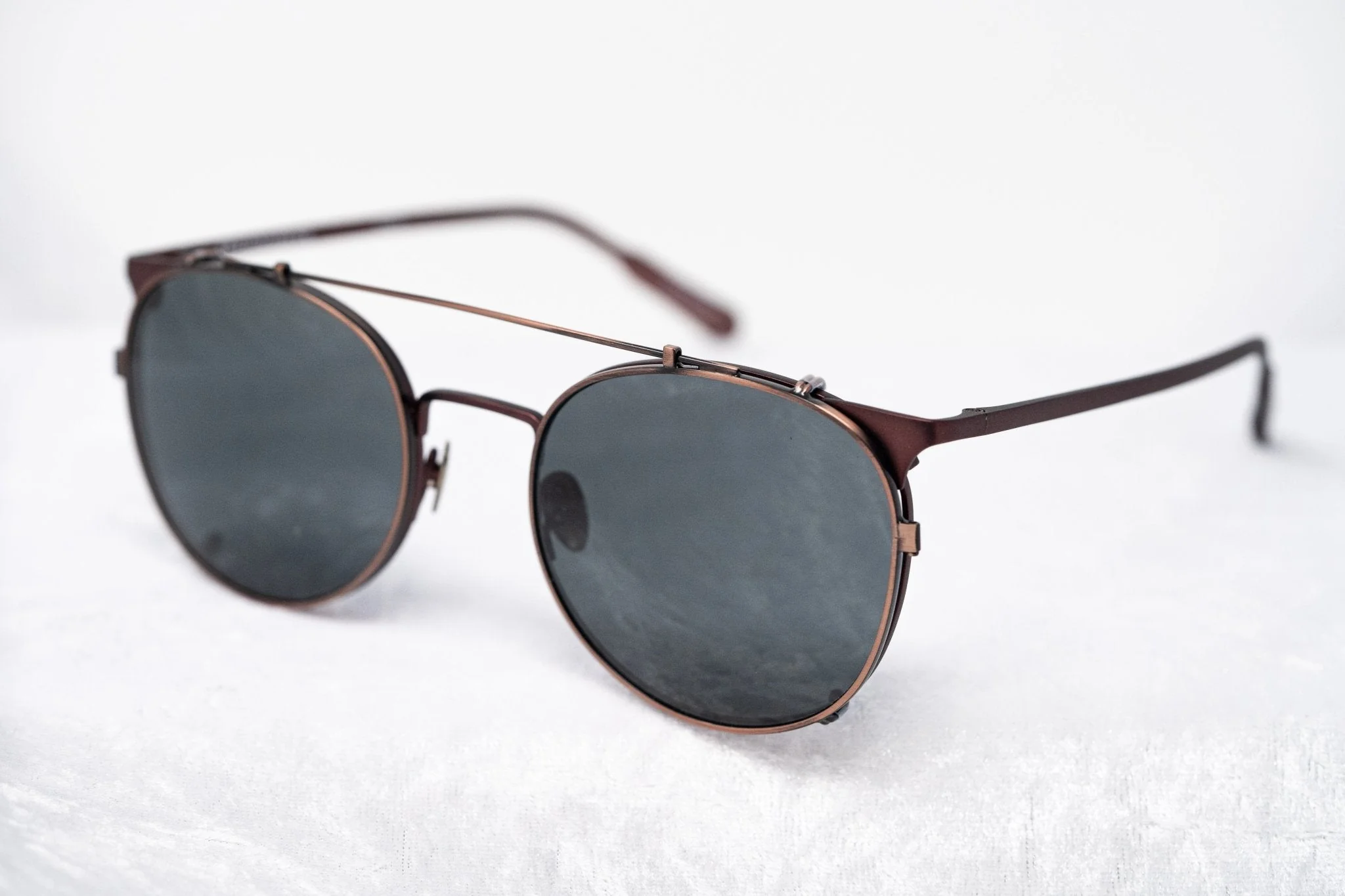 Kris Van Assche Sunglasses Round Antique Bronze and Grey - Image 5