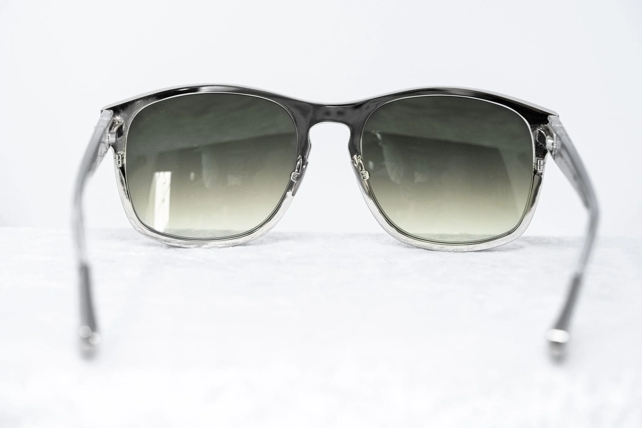 Kris Van Assche Sunglasses D-Frame Silver and Green - Image 4