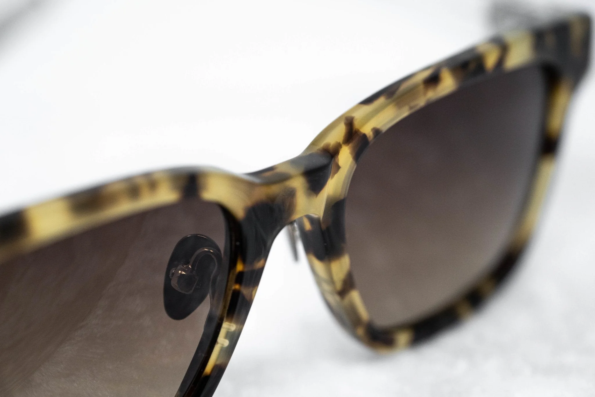 Kris Van Assche Sunglasses Rectangular Tortoise Shell and Brown - Image 8