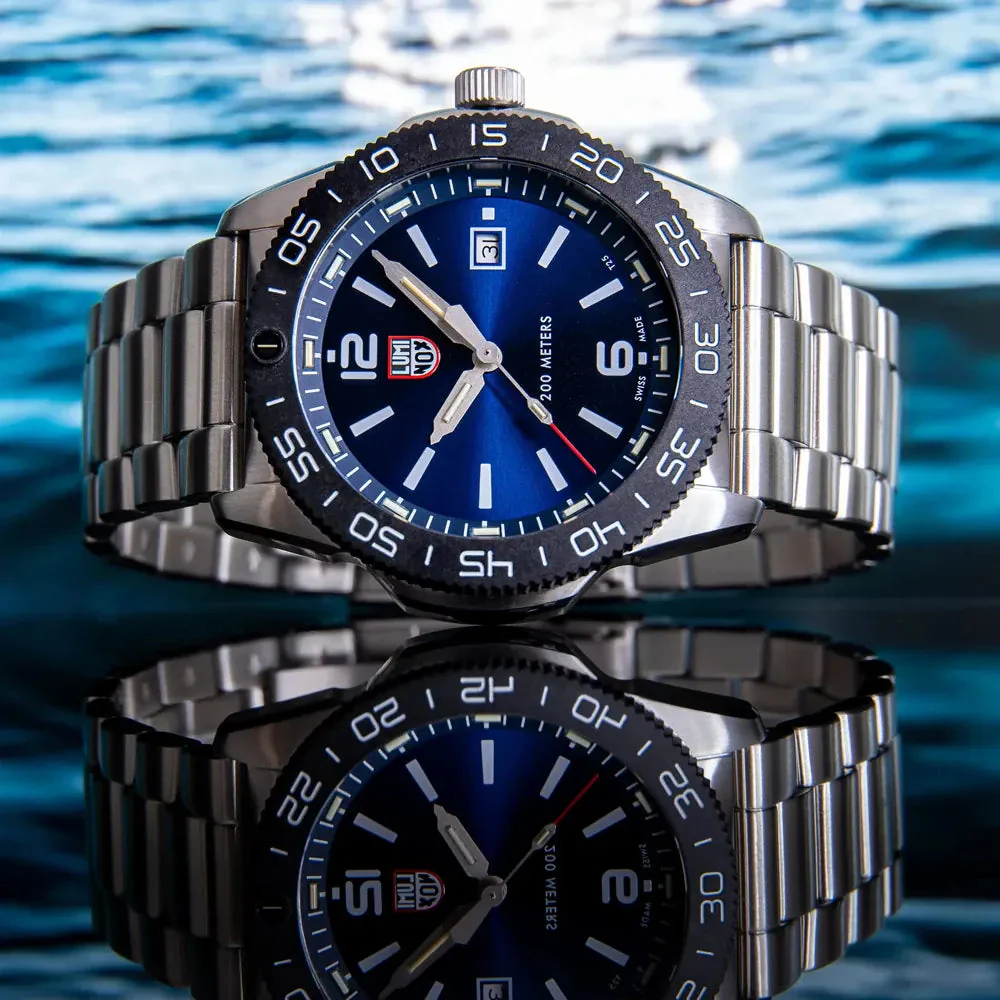 Luminox Pacific Diver Men's Blue Watch - Image 4