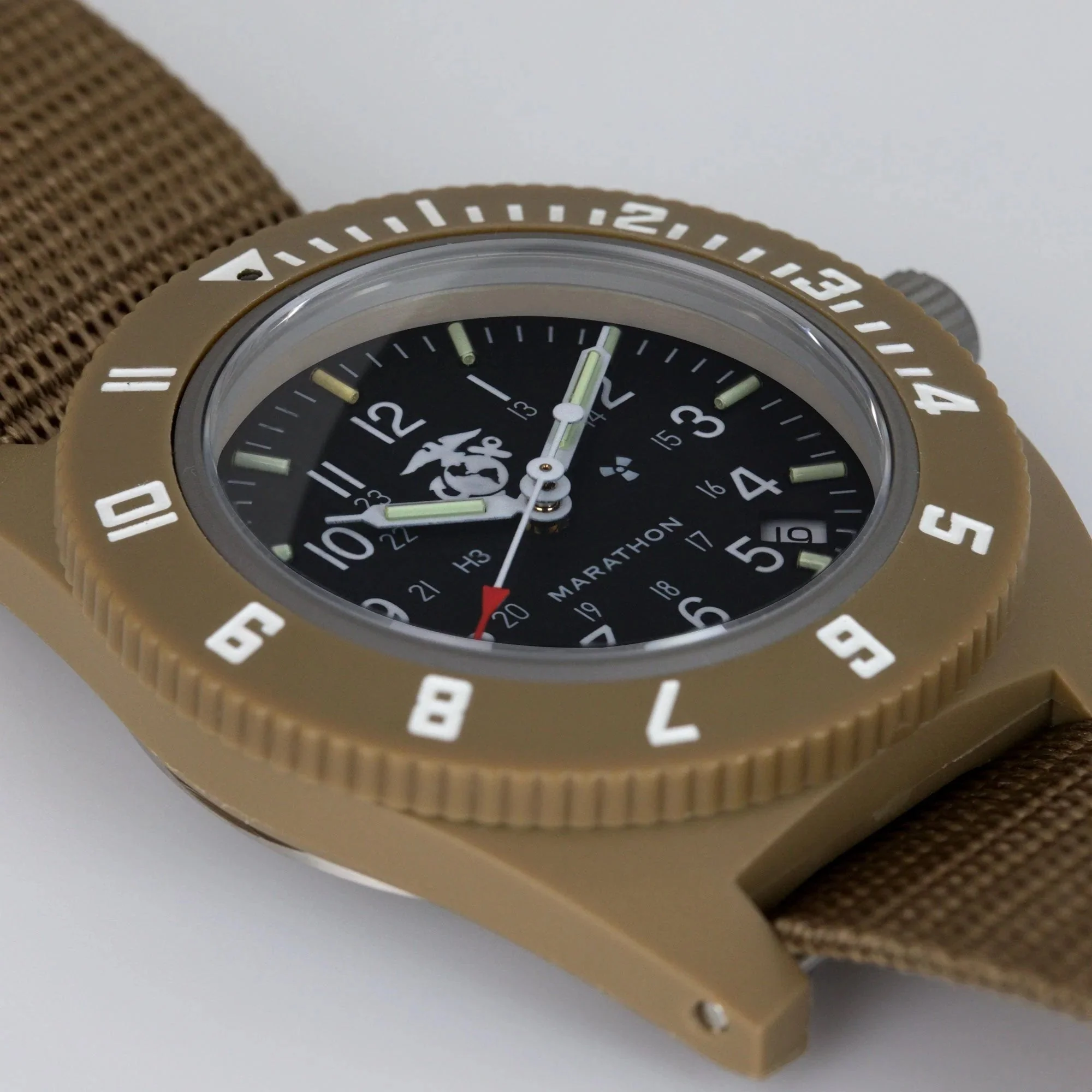 Marathon Pilot's Navigator with Date - 41mm USMC Desert Tan WW194013-S-DT-E - Image 4