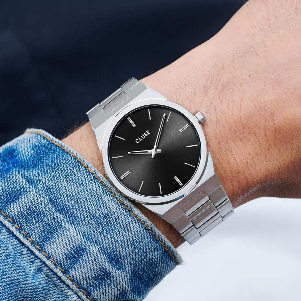 Cluse Black Vigoureux Men's Watch - Image 4