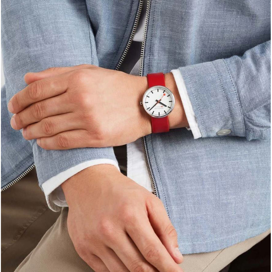 Mondaine Mini Giant Unisex White Watch - Image 5