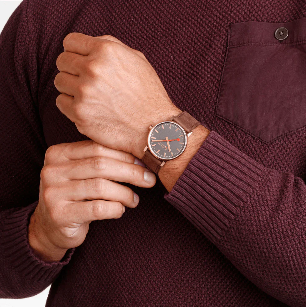 Mondaine Watch EVO2 Rose Gold - Image 6
