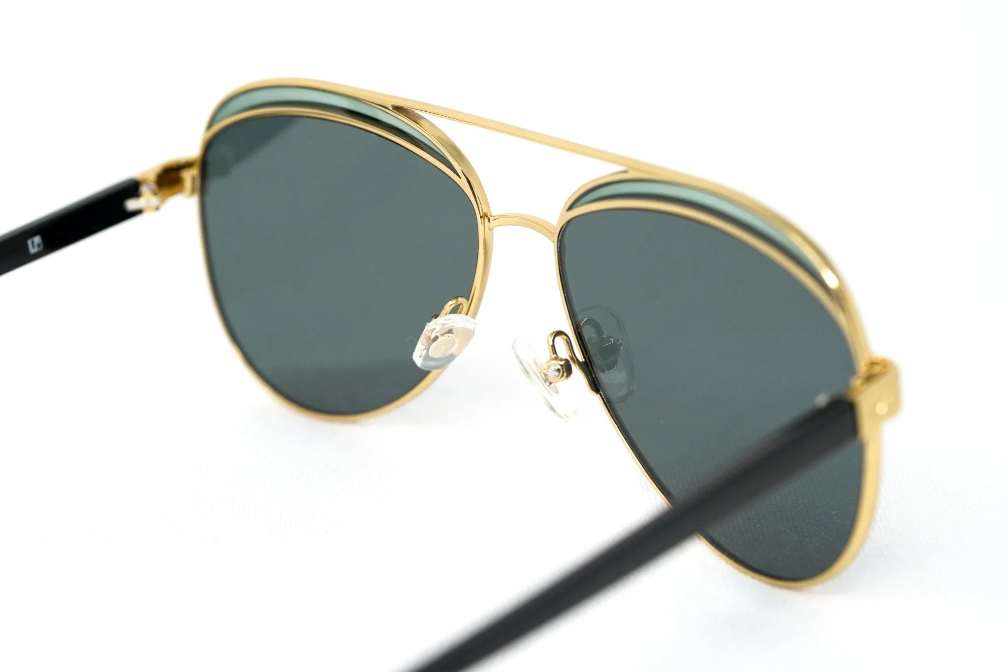 NO 21 Sunglasses Gold and Green - Image 5