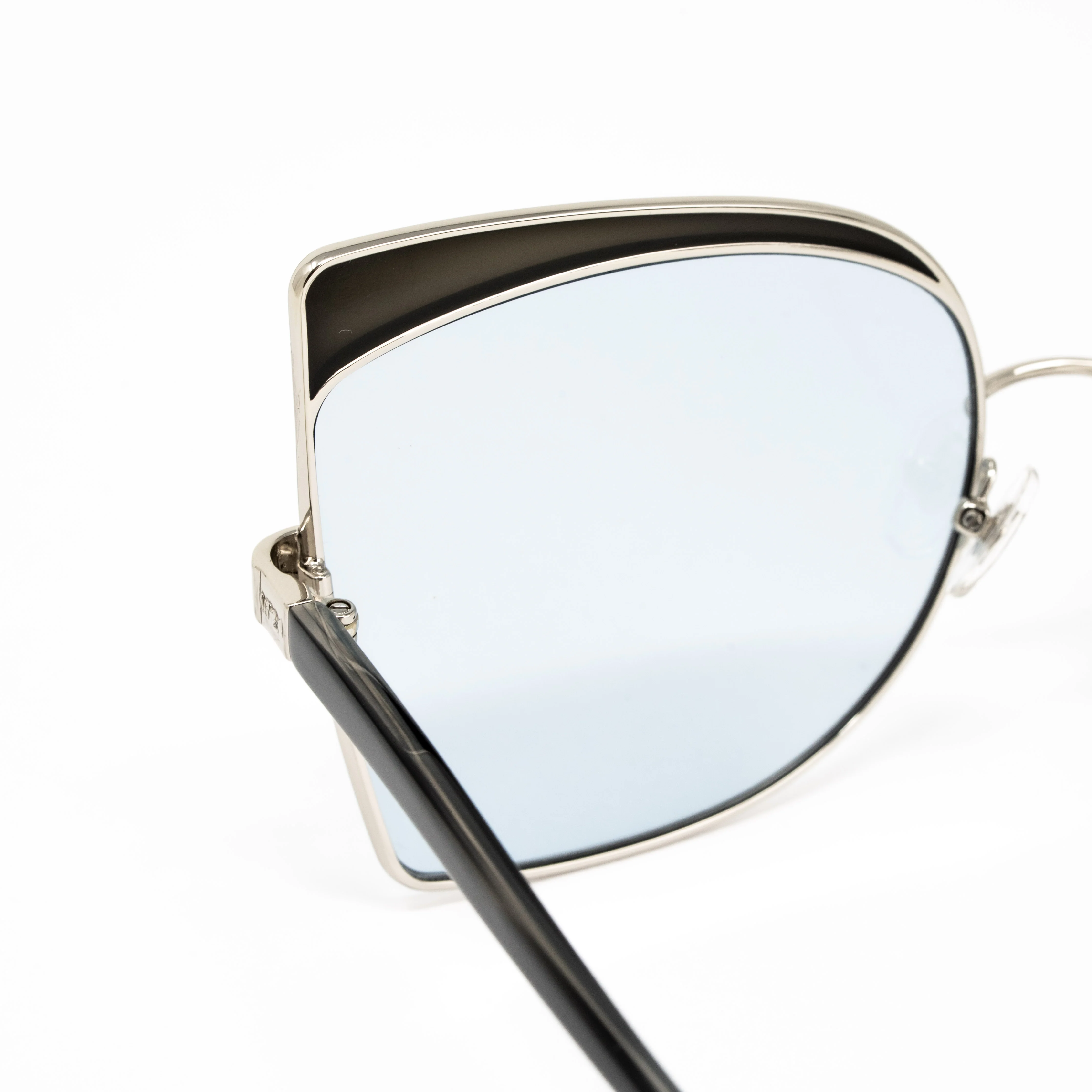 NO 21 x Linda Farrow Black Sunglasses - Image 4