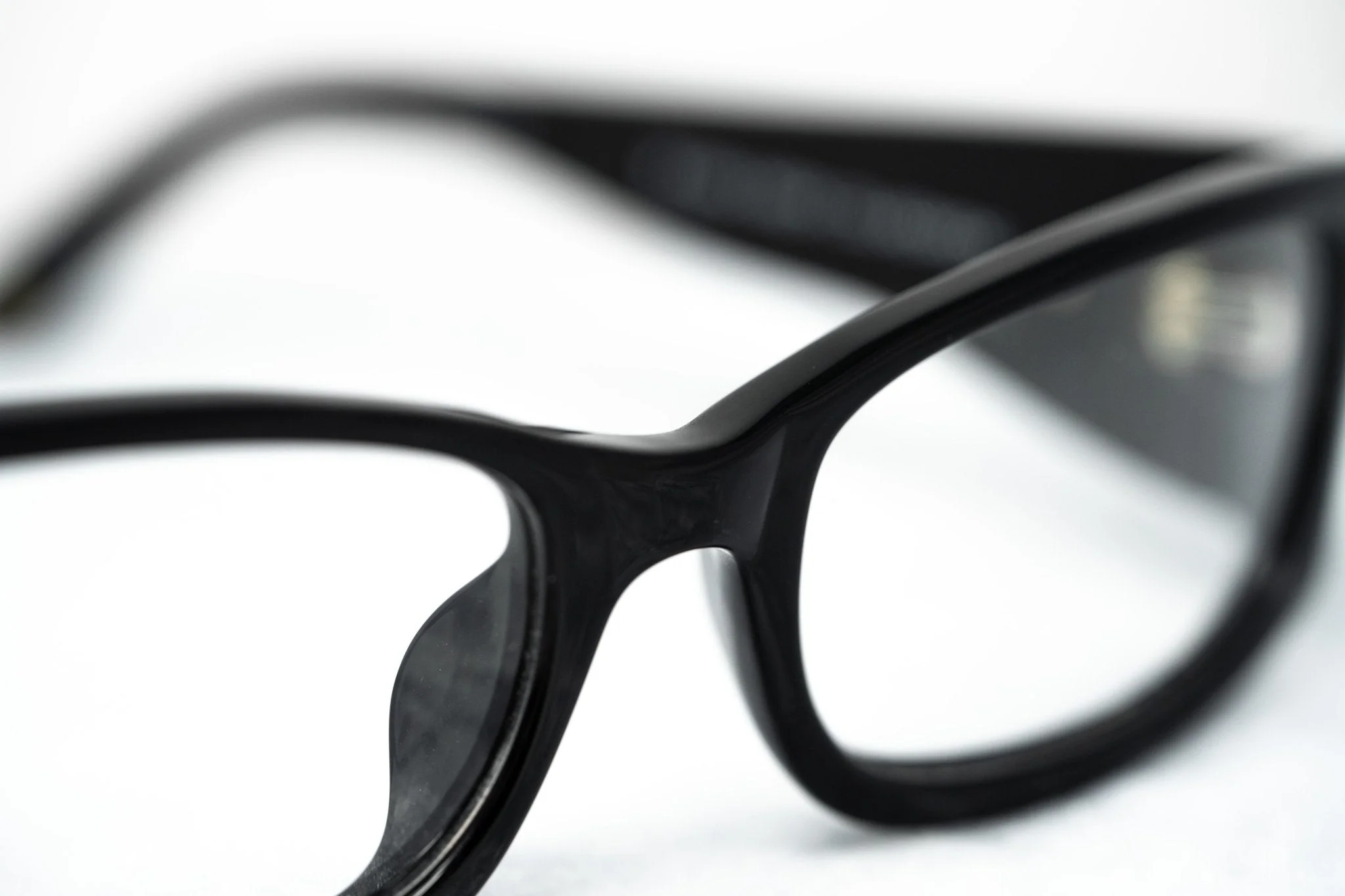 Oscar De La Renta Eyeglasses Rectangle Black and Clear - Image 8