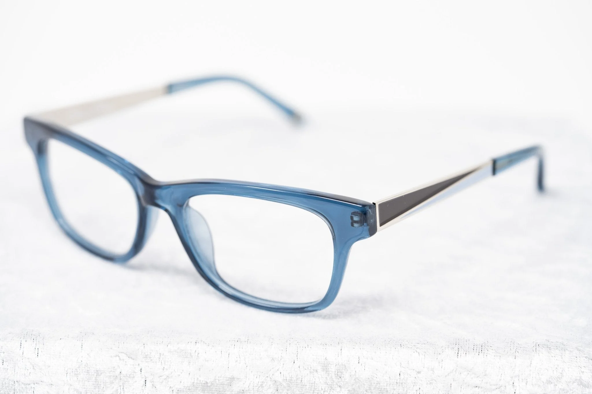 Oscar De La Renta Eyeglasses D-Frame Blue and Clear - Image 5