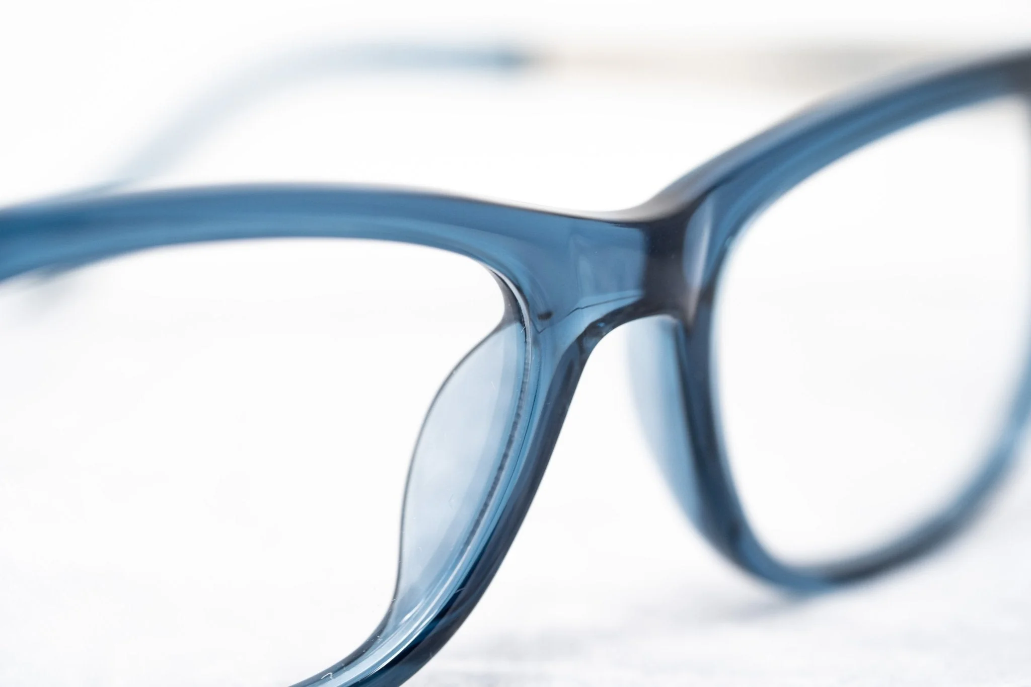Oscar De La Renta Eyeglasses D-Frame Blue and Clear - Image 8