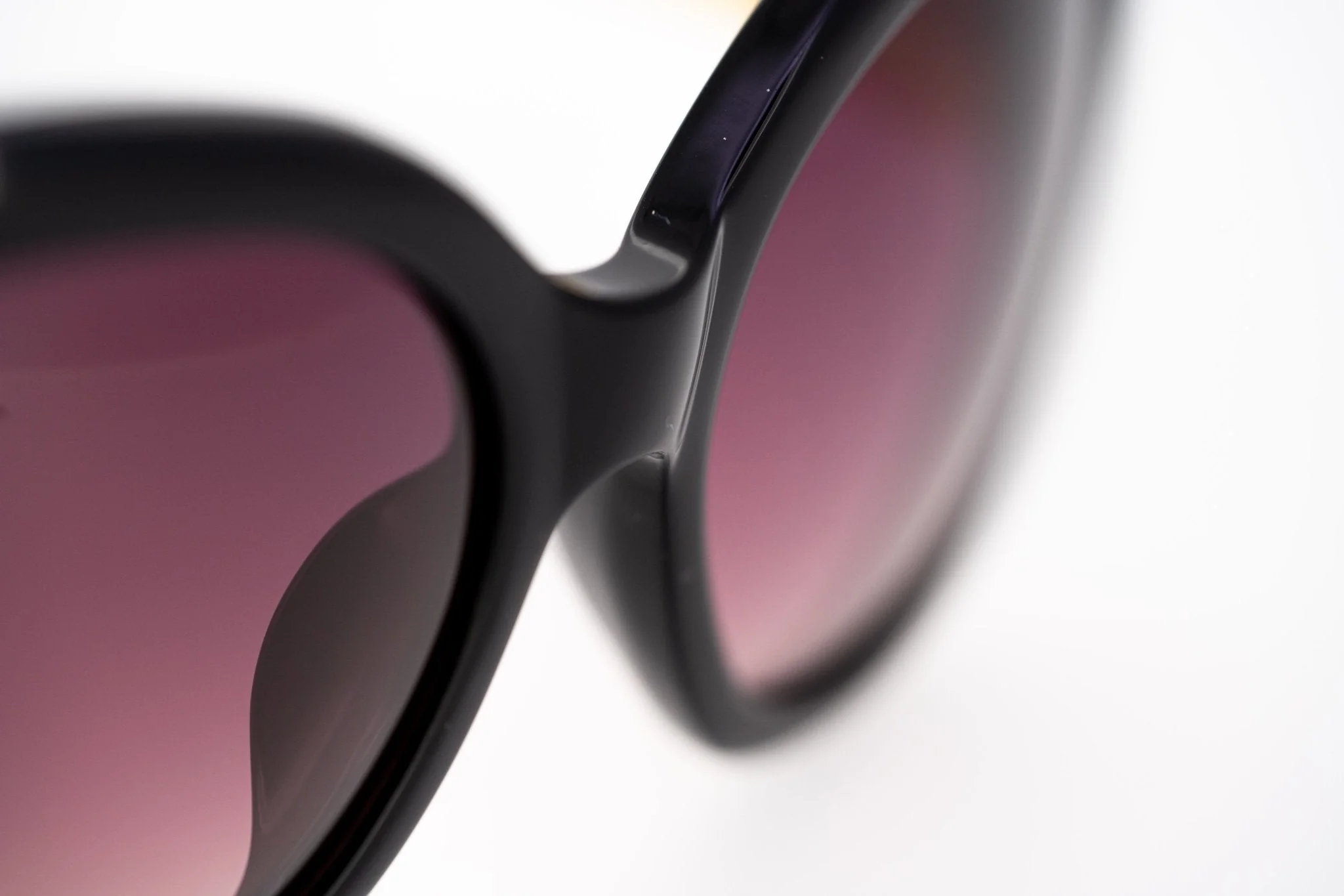 Oscar De La Renta Sunglasses Jackie O Black and Pink - Image 8