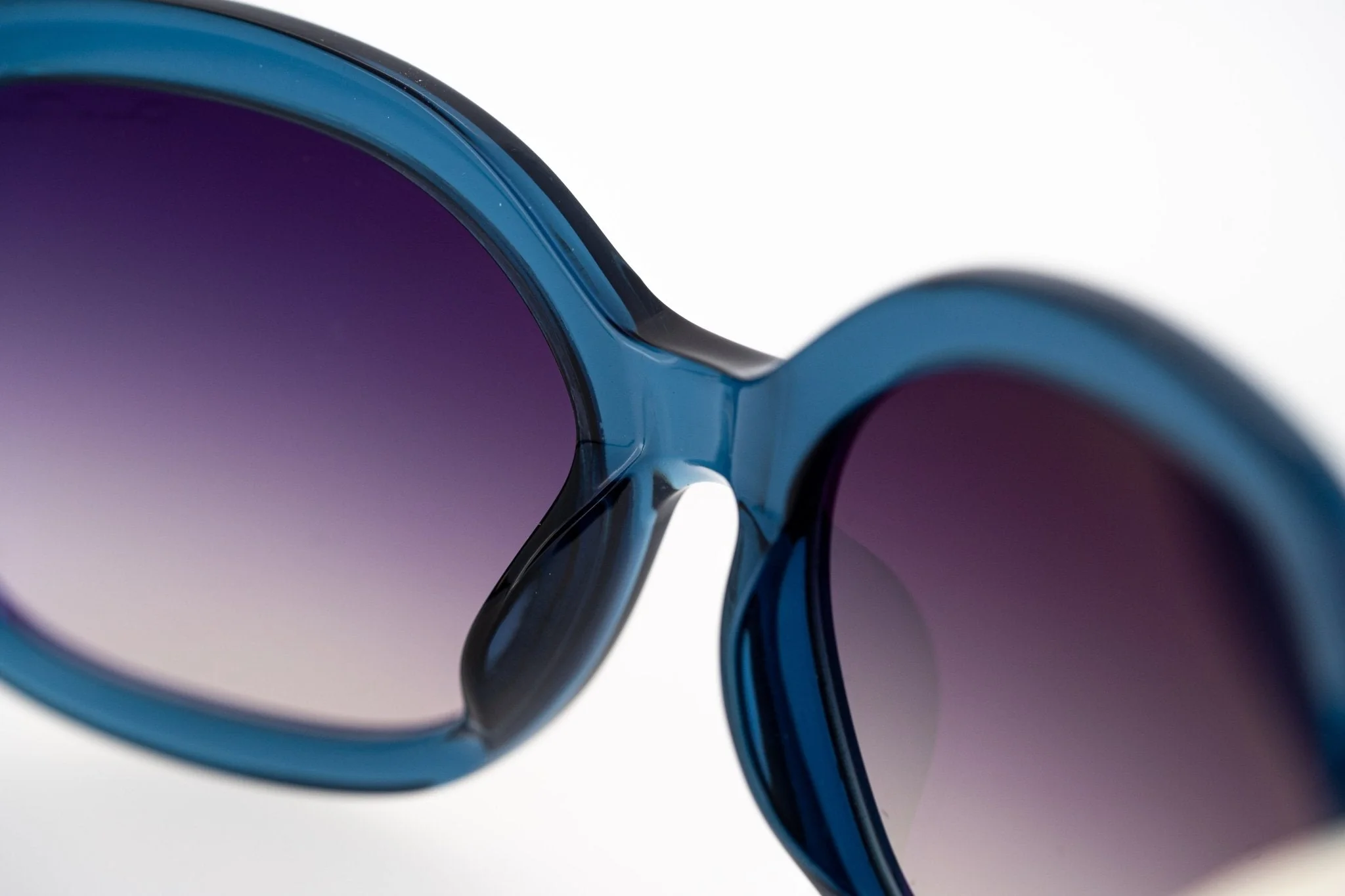 Oscar De La Renta Sunglasses Jackie O Blue and Grey - Image 7