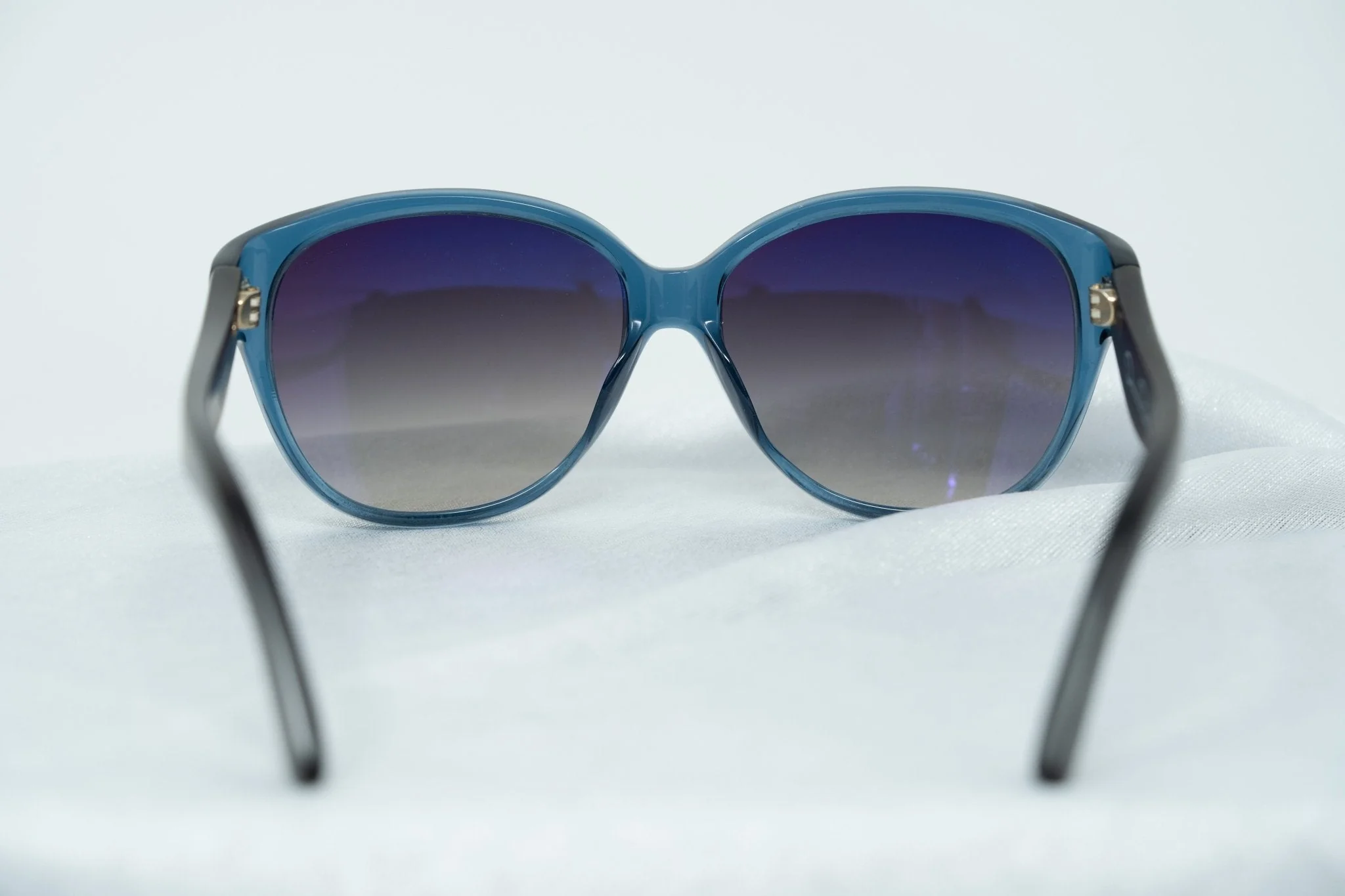 Oscar De La Renta Ladies Sunglasses Oval Blue and Grey - Image 6