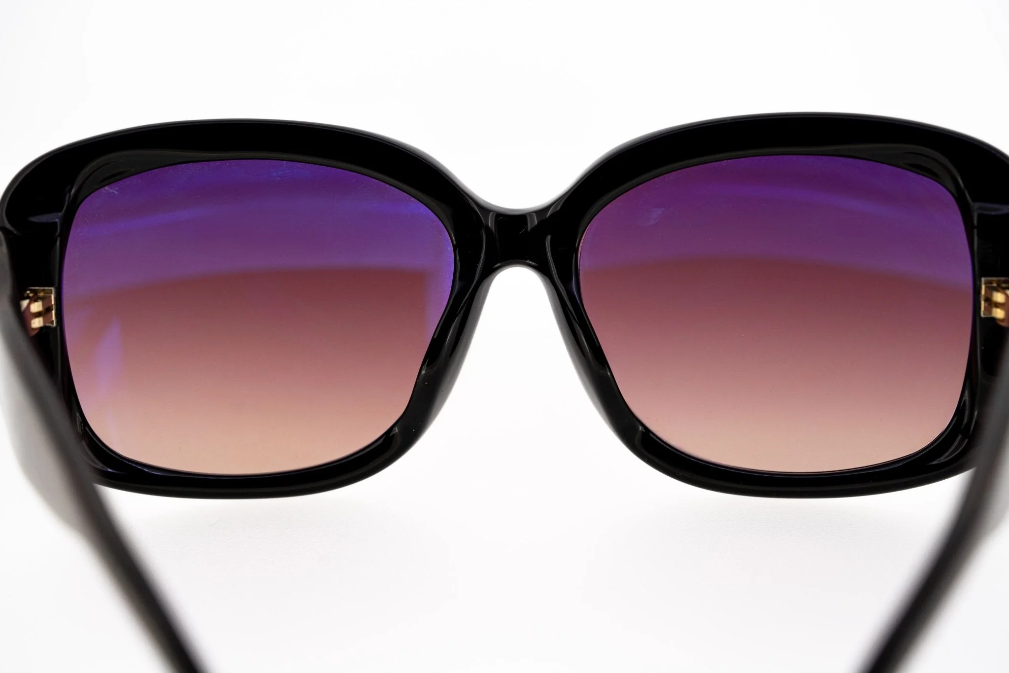 Oscar De La Renta Ladies Sunglasses Oversized Black and Burgundy - Image 6