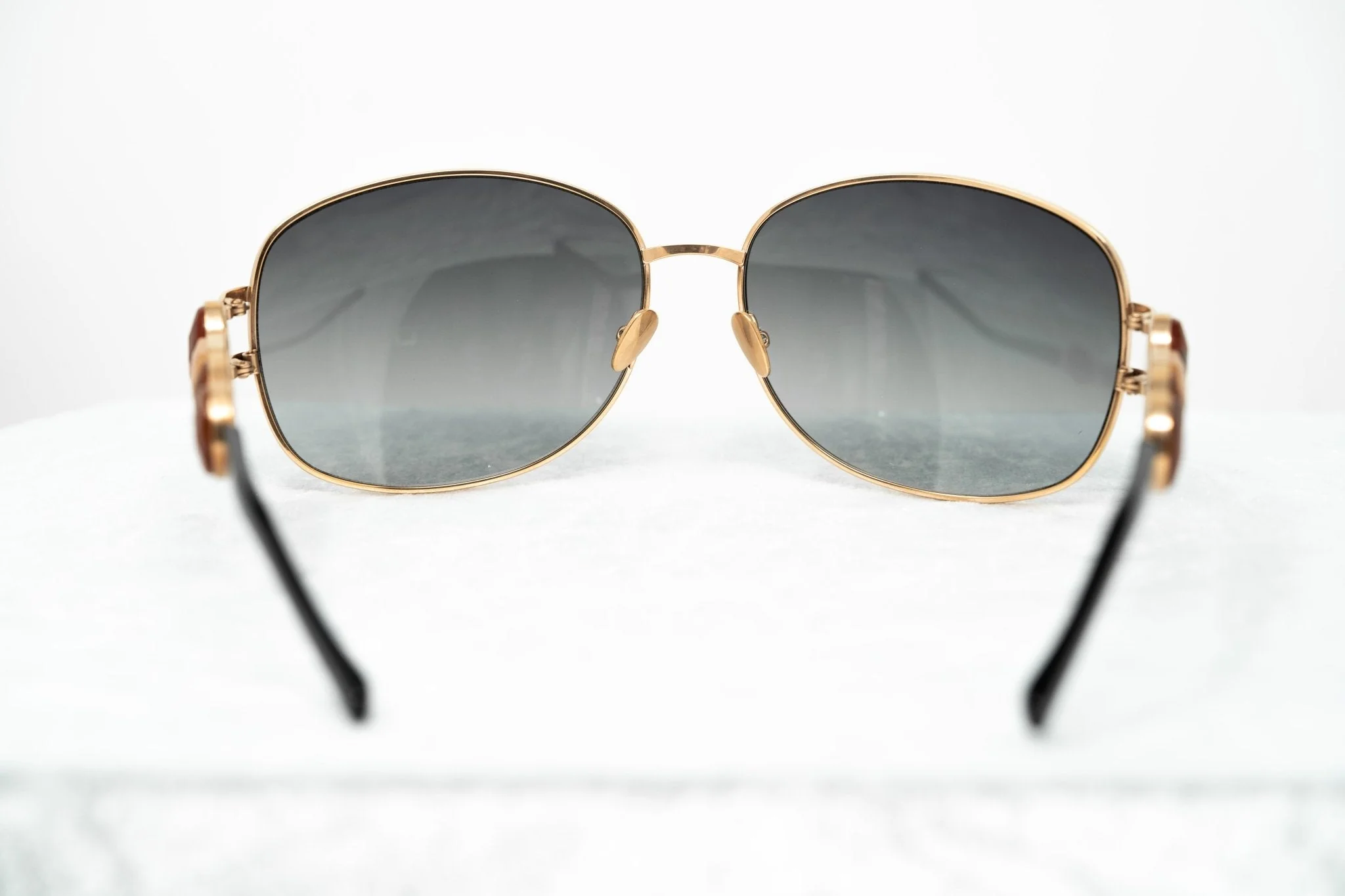 Oscar De La Renta Sunglasses Oval Rose Gold and Grey - Image 6