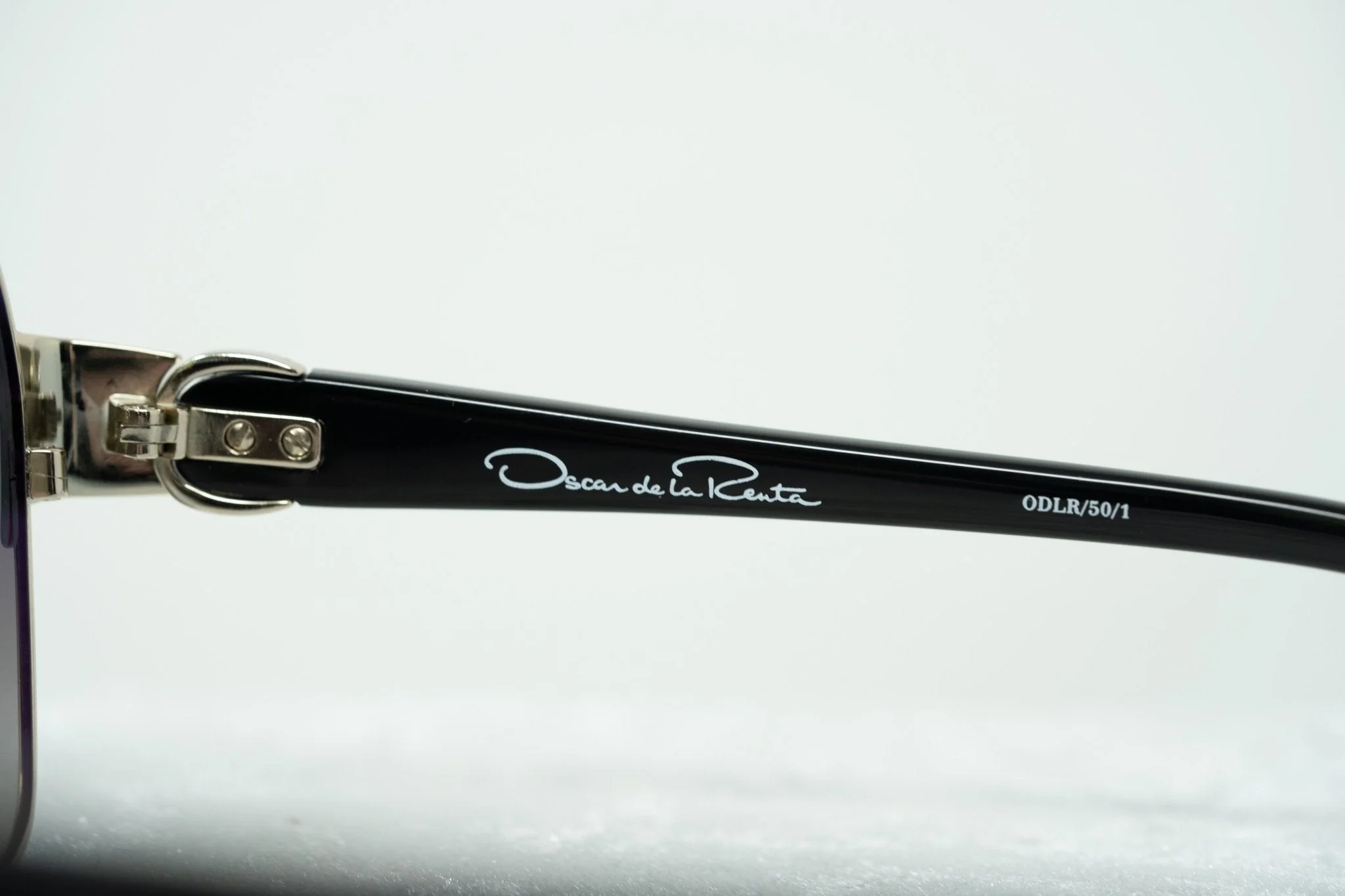 Oscar De La Renta Sunglasses Oversized Aquamarine Enamel and Grey - Image 13