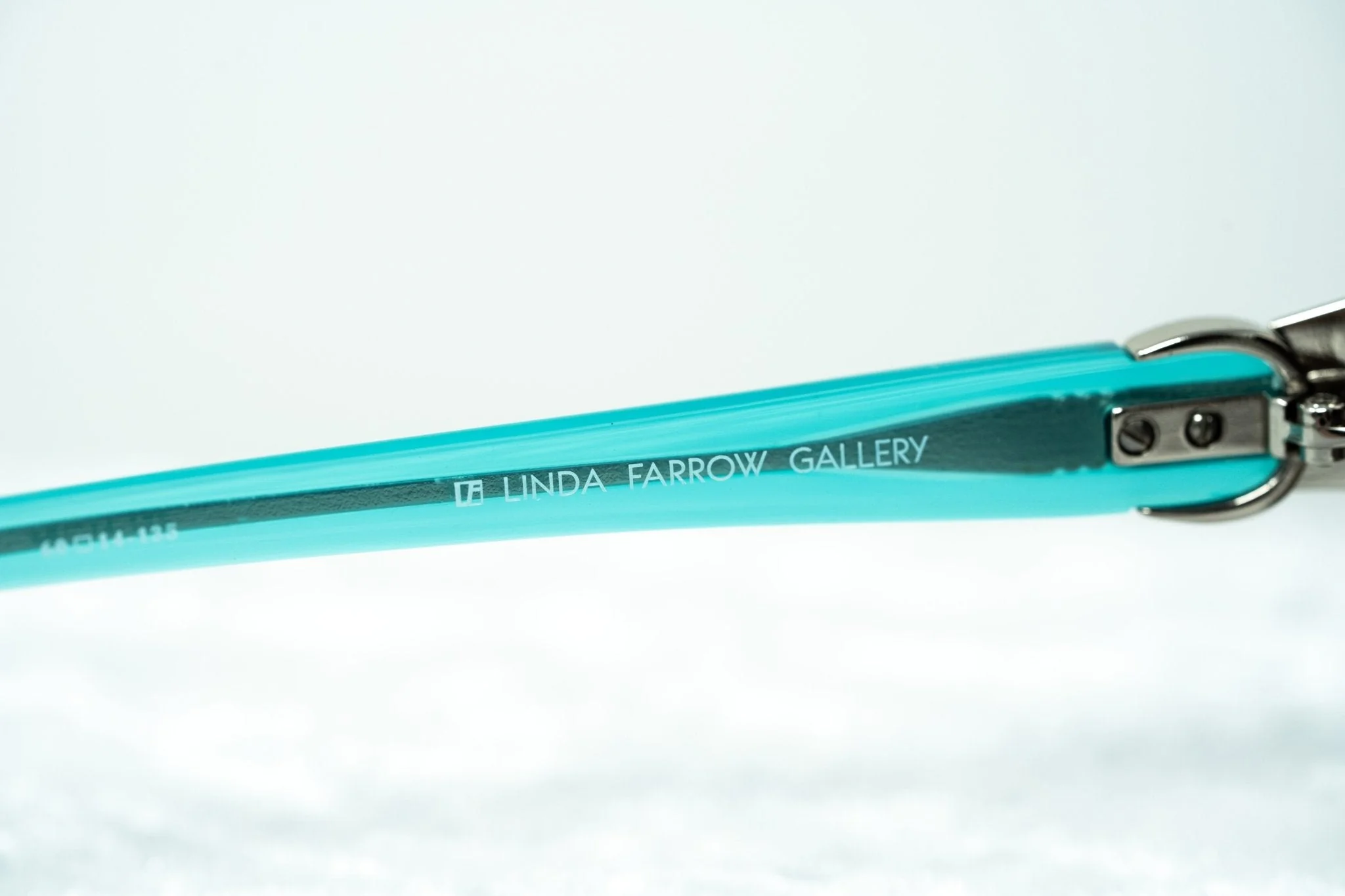 Oscar De La Renta Sunglasses Oversized Silver Multicolour Enamel and Grey - Image 12