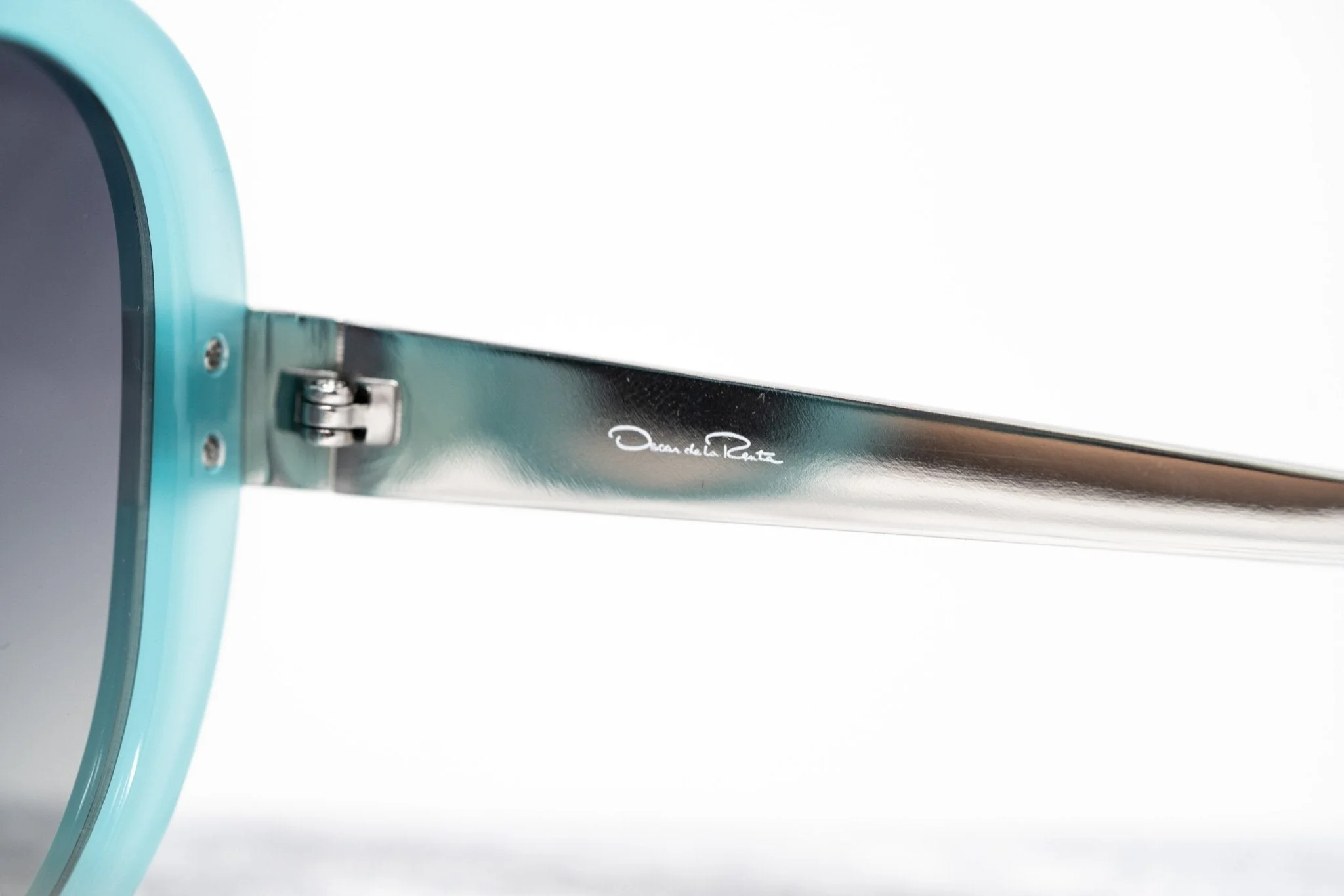 Oscar De La Renta Sunglasses Oversized Aqua and Grey - Image 10