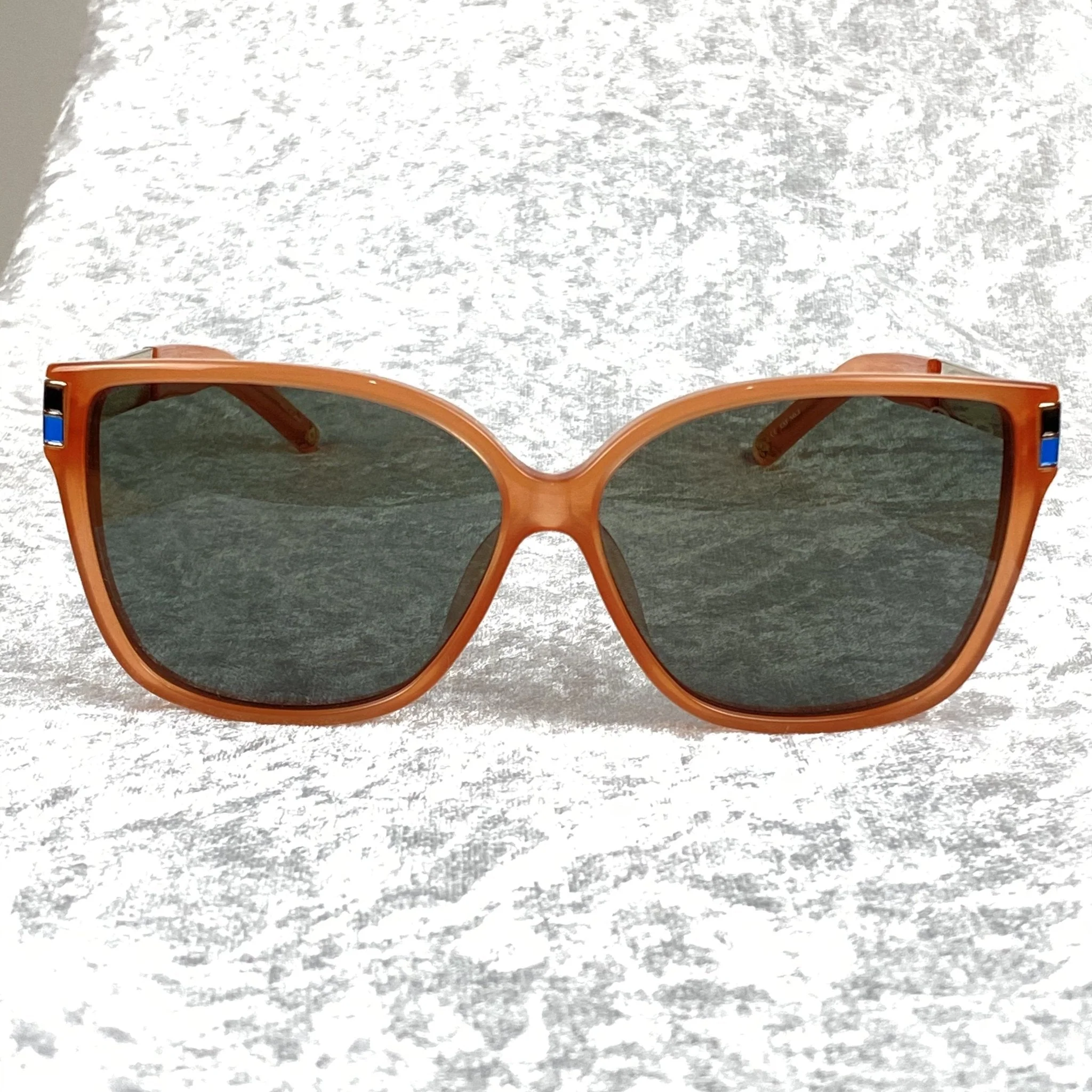 Oscar De La Renta Sunglasses Oversized Orange and Green - Image 6