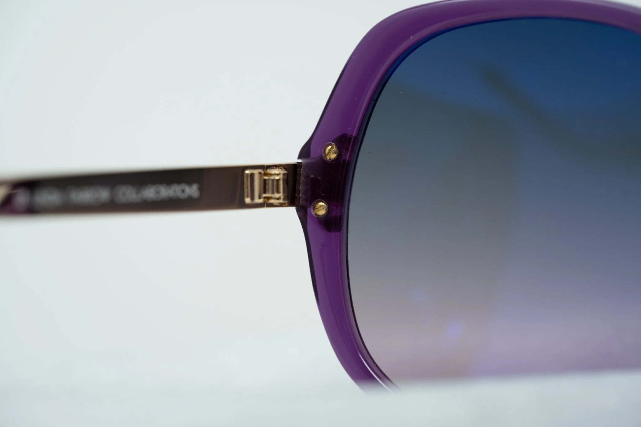 Oscar De La Renta Sunglasses Oversized Purple and Grey - Image 10