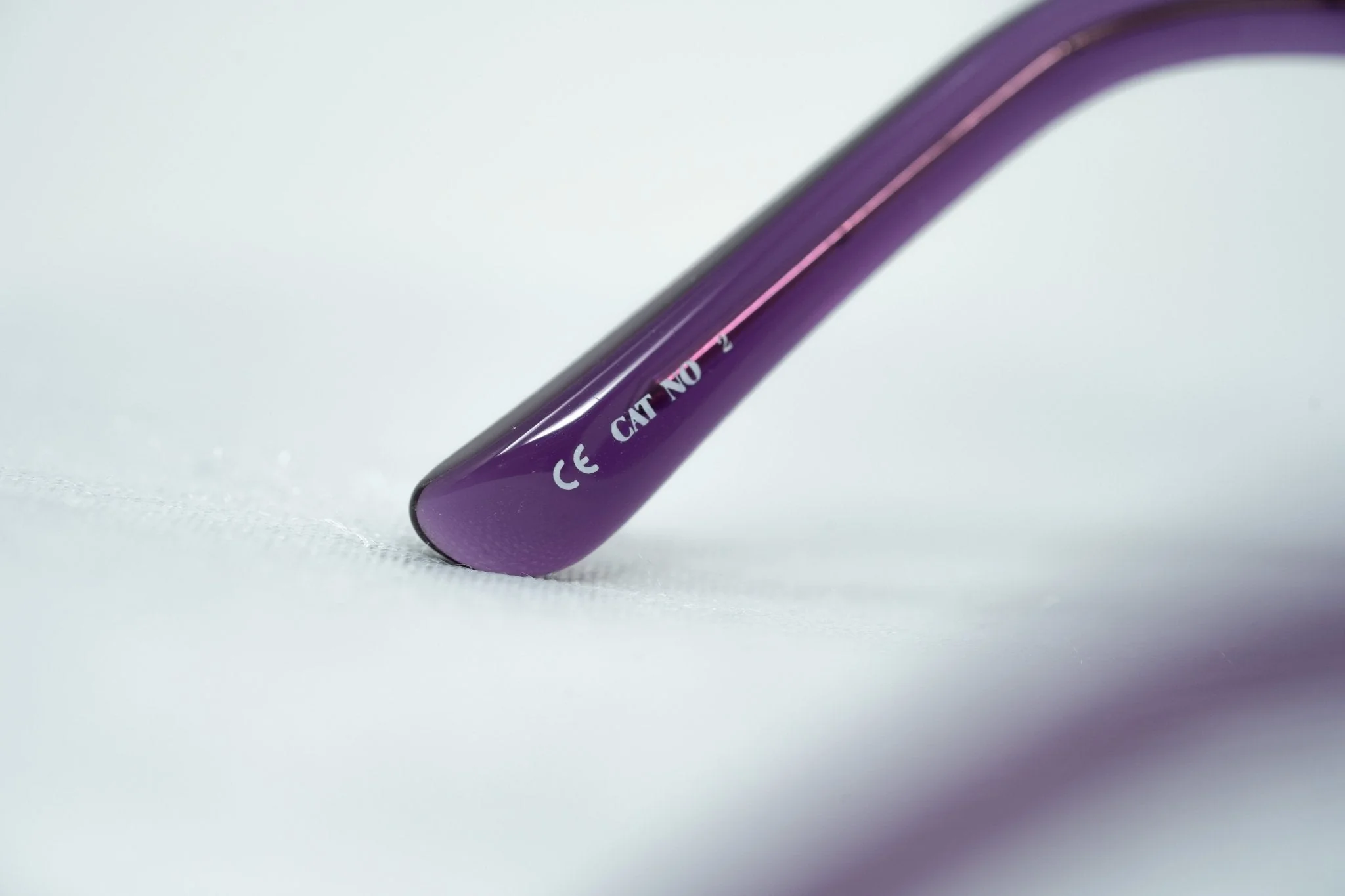 Oscar De La Renta Sunglasses Oversized Purple and Grey - Image 13