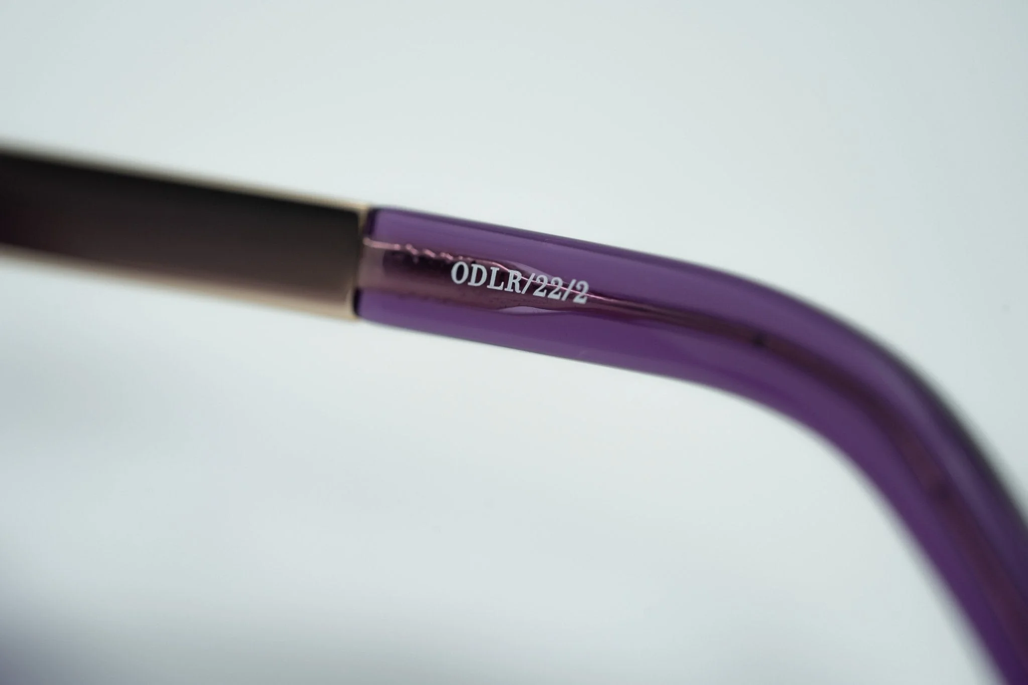 Oscar De La Renta Sunglasses Oversized Purple and Grey - Image 16
