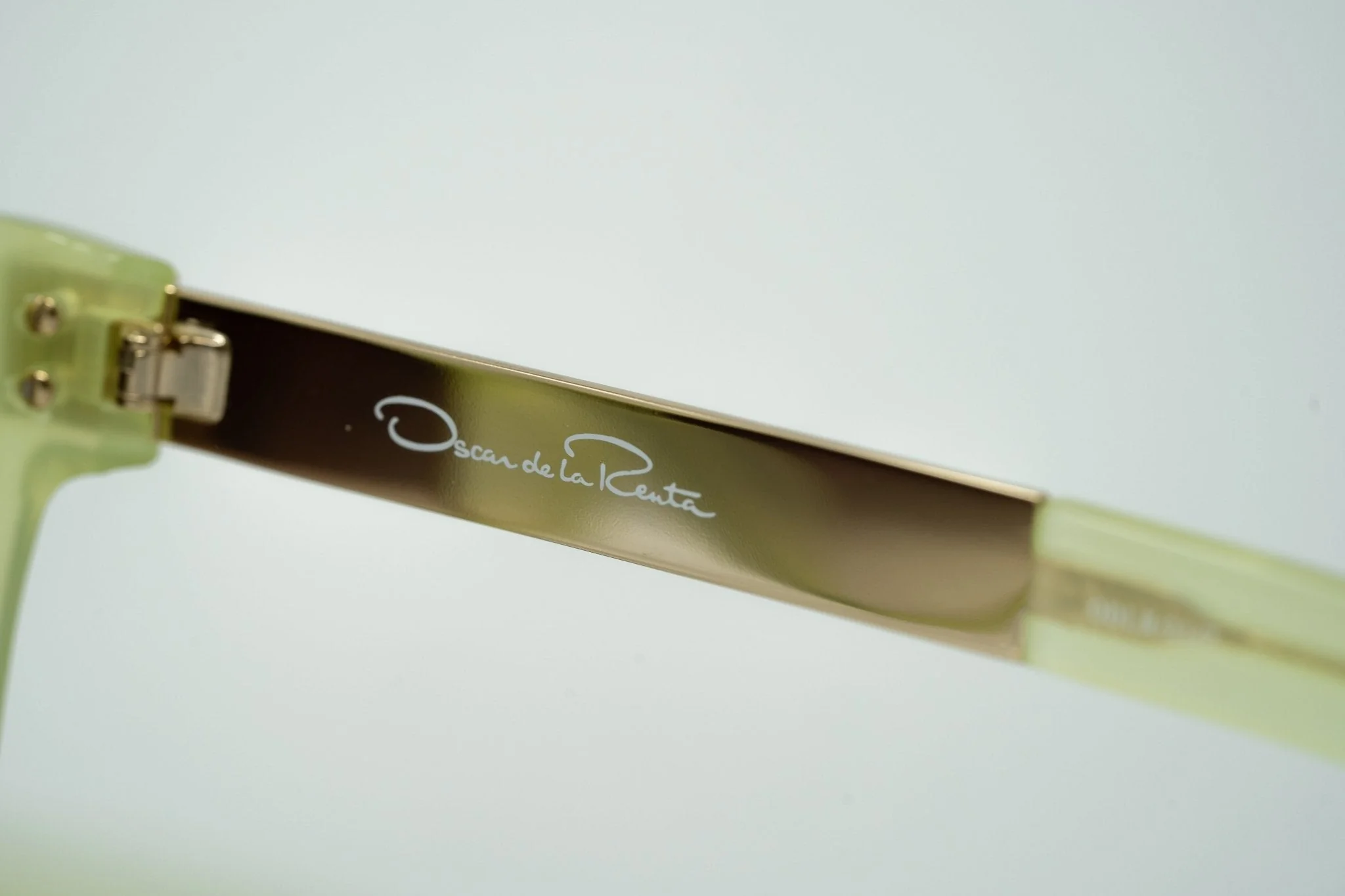 Oscar De La Renta Sunglasses Oversized Green and Brown - Image 9