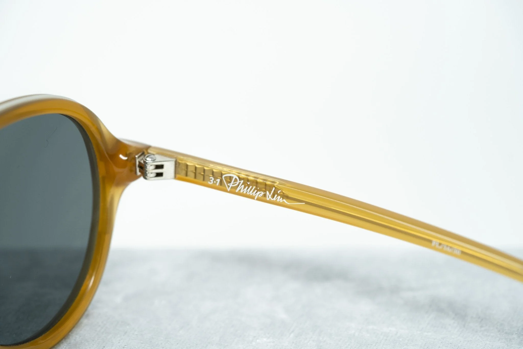 Phillip Lim Men's Sunglasses Honey and Fog Green - Image 9