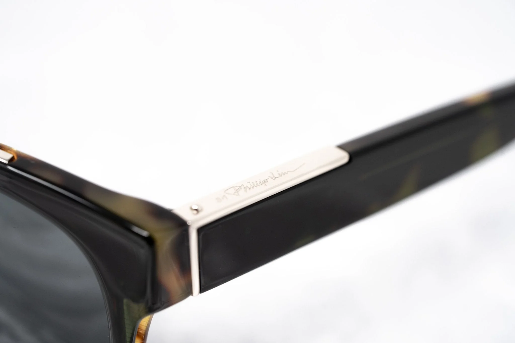 Phillip Lim Men's Sunglasses Rectangular Tortoiseshell and Fog Green - Image 9