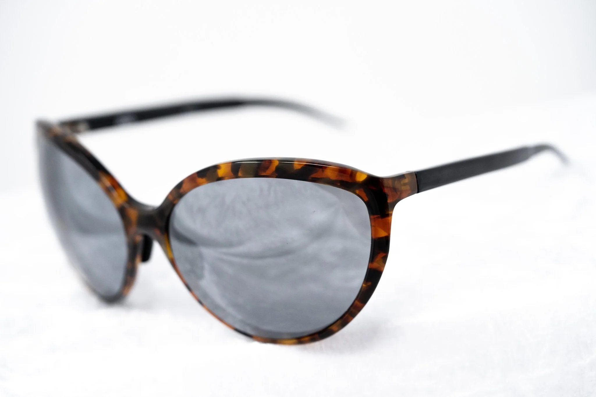 Prabal Gurung Sunglasses Oversized TortoiseShell and Grey - Image 5