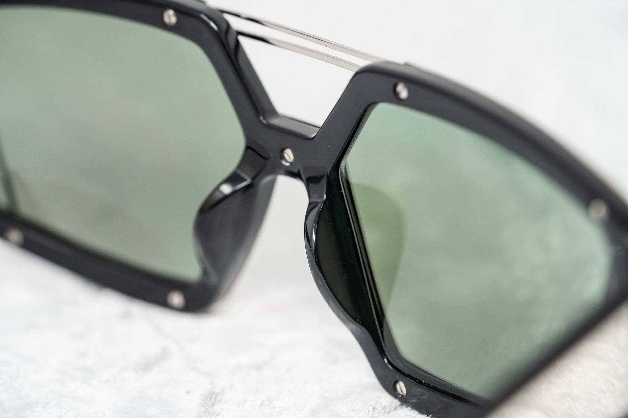 Prabal Gurung Sunglasses Rectangular Black and Purple - Image 12