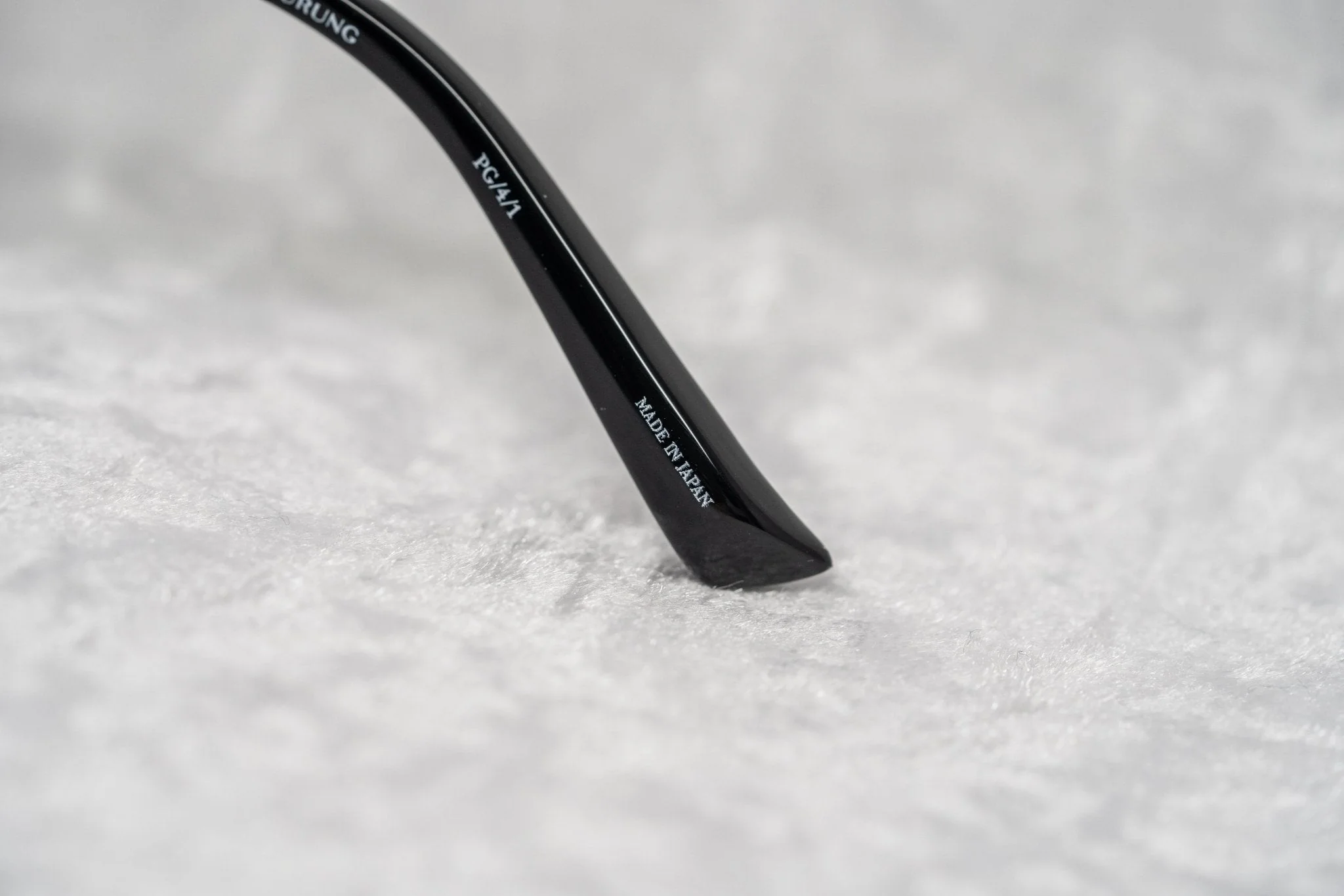 Prabal Gurung Sunglasses Rectangular Black and Grey - Image 10