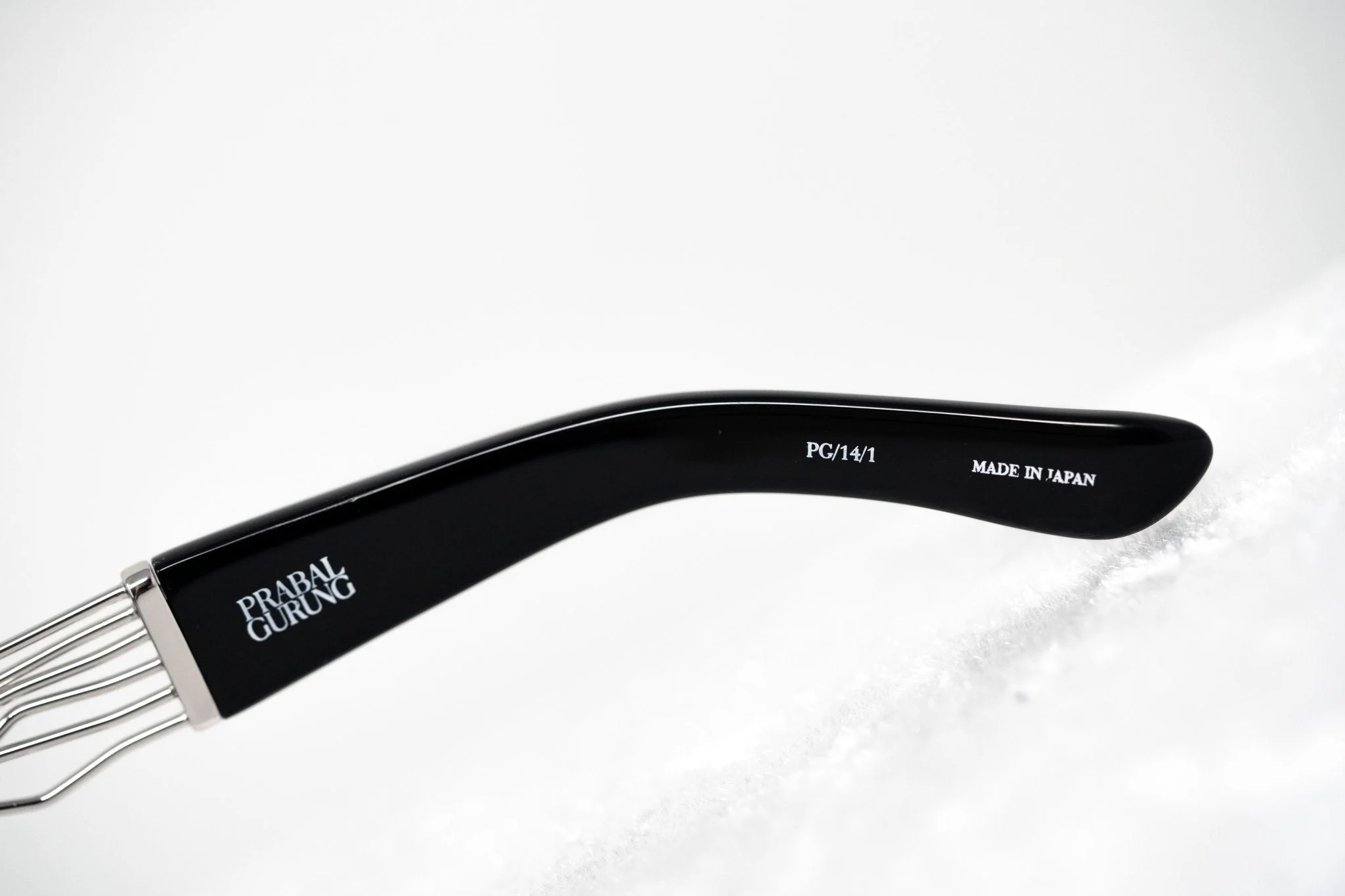 Prabal Gurung Sunglasses Rectangle Black and Grey - Image 10